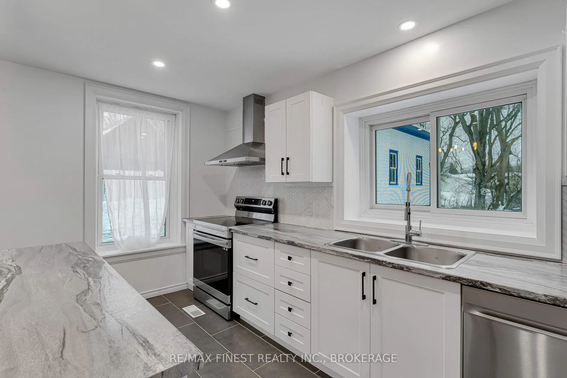 Photo 22 of 13 Kingston Street, Rideau Lakes, Rideau Lakes (South Crosby) Twp — HOMEH