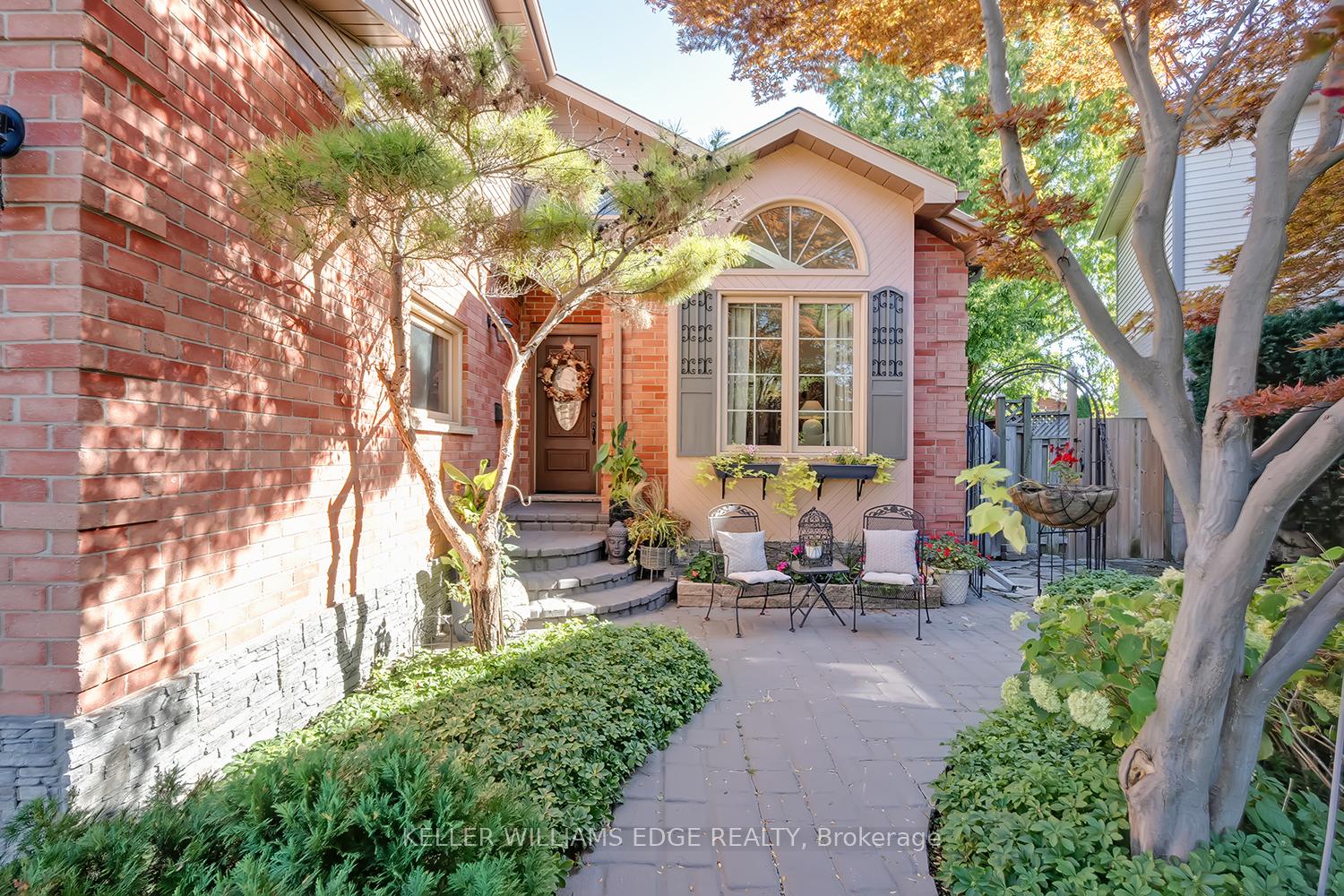 Photo 3 of 2264 Heidi Avenue, Burlington, Headon — HOMEH