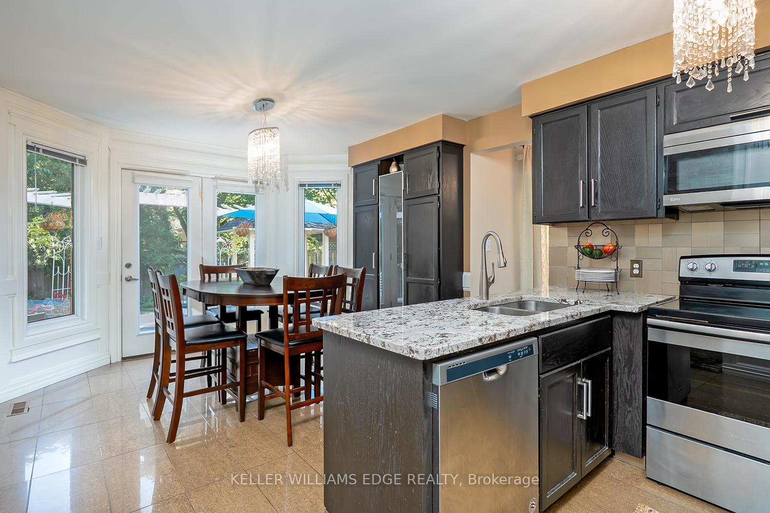 Photo 12 of 2264 Heidi Avenue, Burlington, Headon — HOMEH