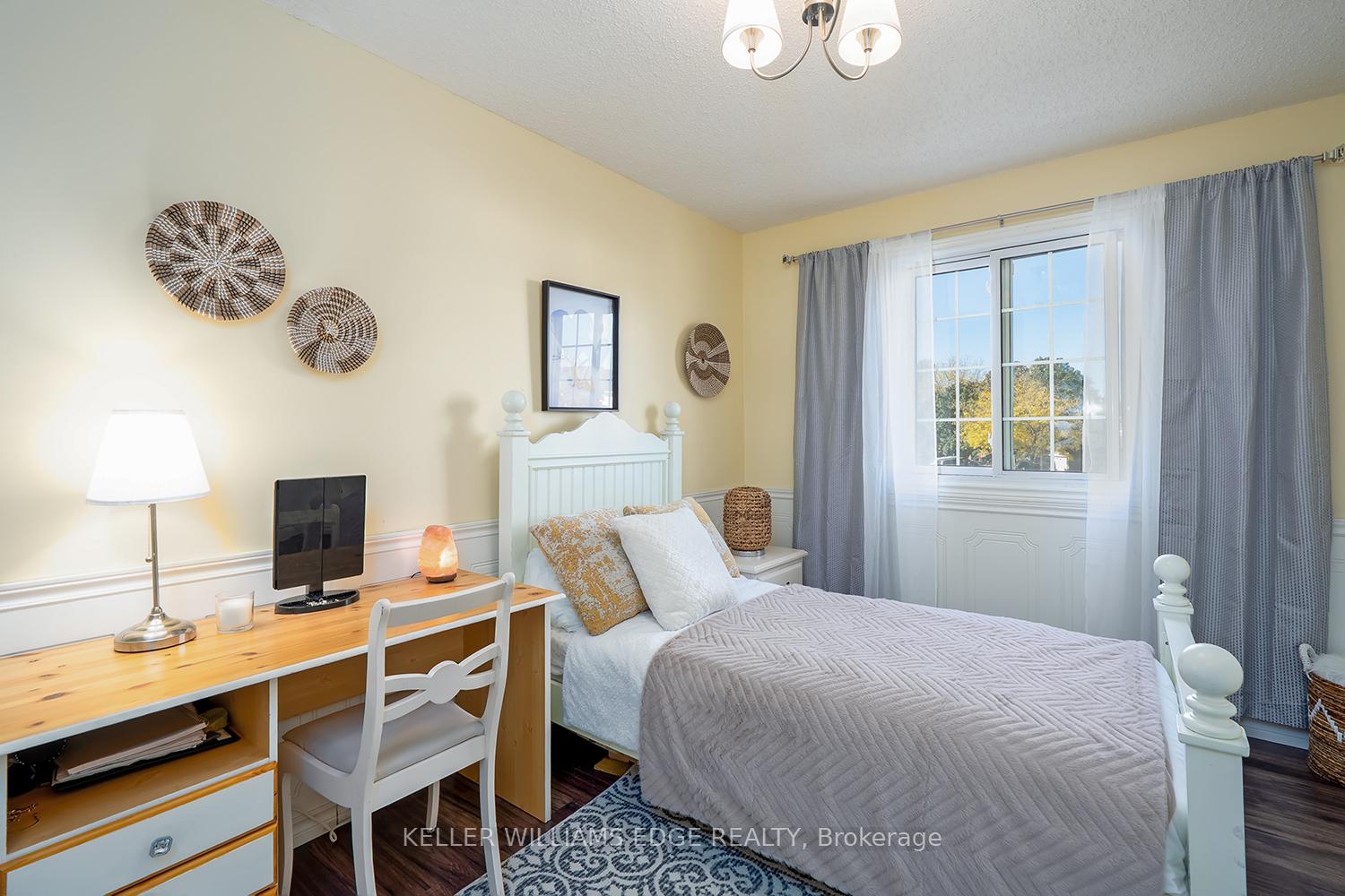 Photo 28 of 2264 Heidi Avenue, Burlington, Headon — HOMEH