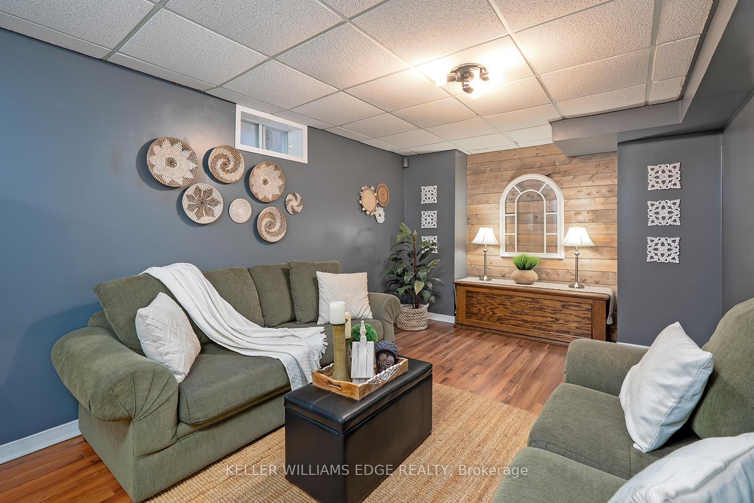 Photo 33 of 2264 Heidi Avenue, Burlington, Headon — HOMEH