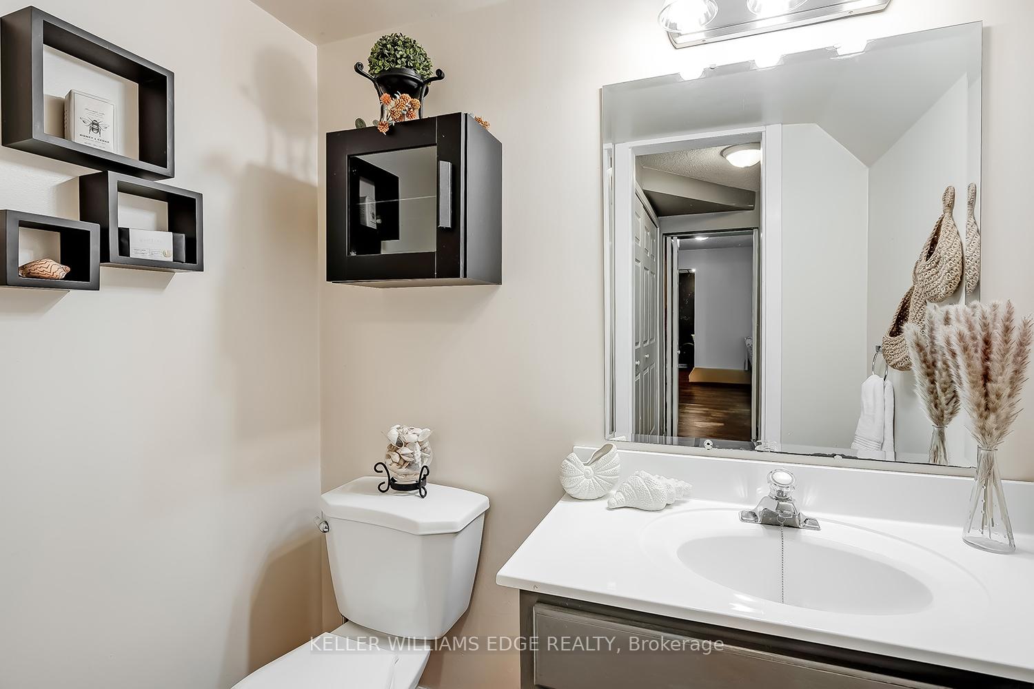 Photo 37 of 2264 Heidi Avenue, Burlington, Headon — HOMEH