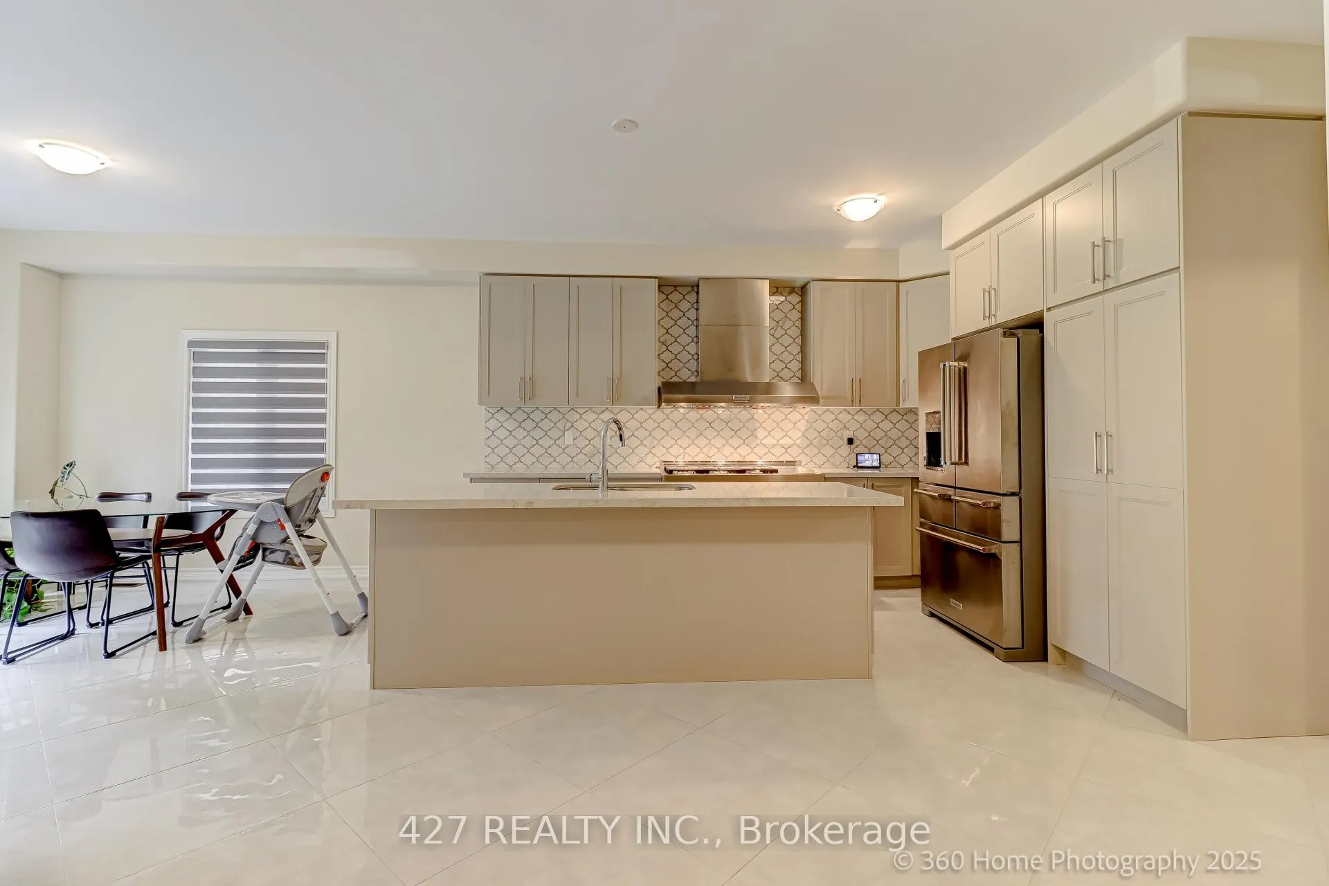 Photo 6 of 243 Danny Wheeler Boulevard, Georgina, Keswick North — HOMEH