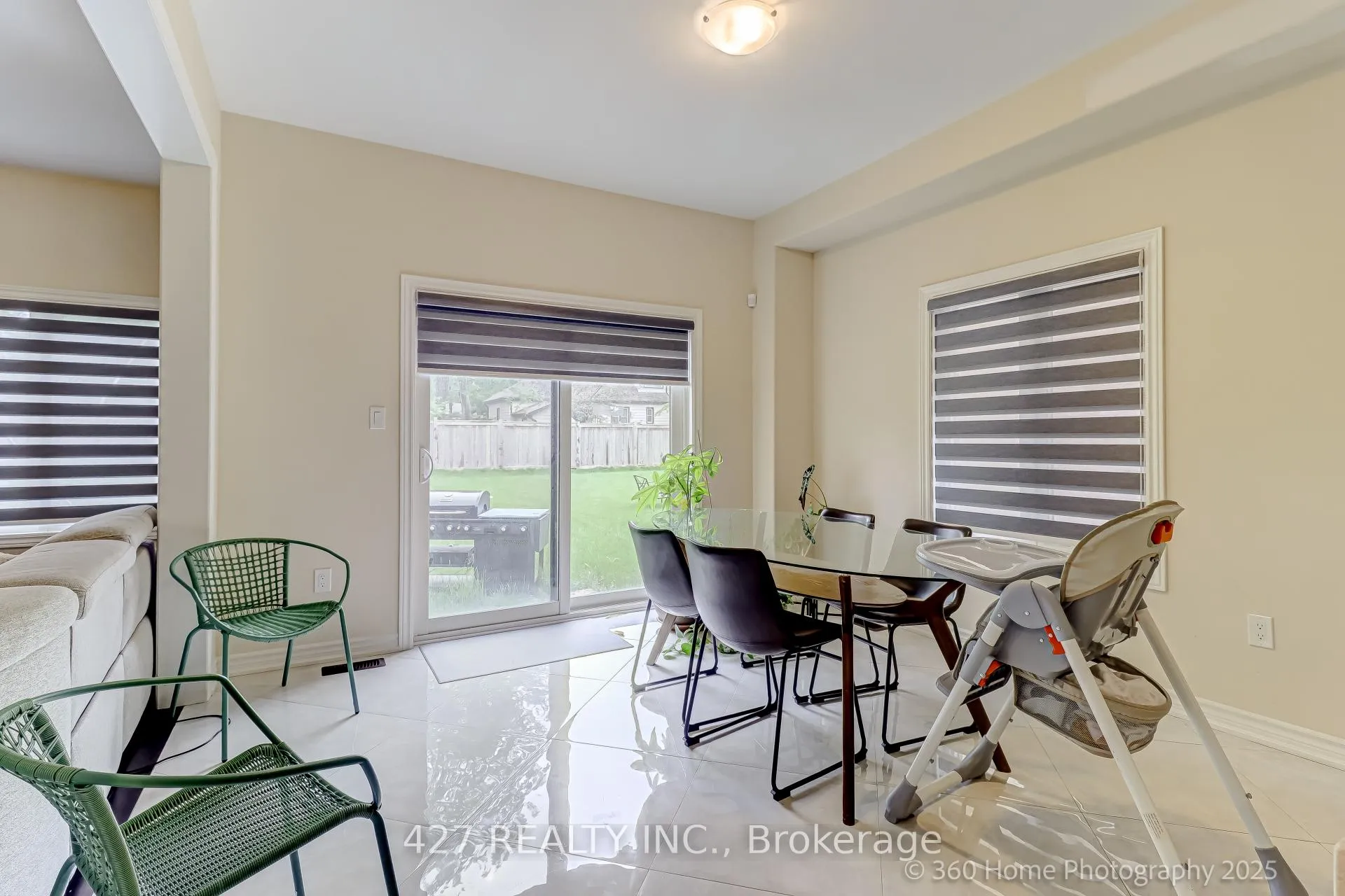 Photo 7 of 243 Danny Wheeler Boulevard, Georgina, Keswick North — HOMEH