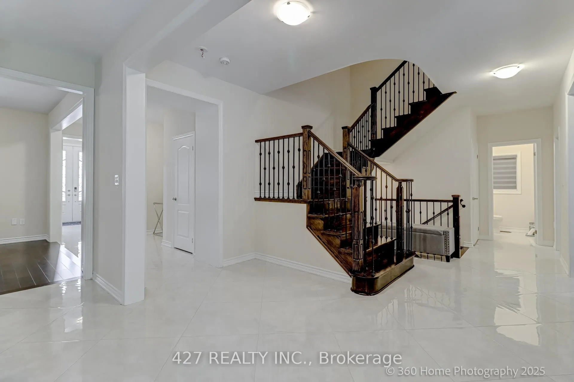 Photo 10 of 243 Danny Wheeler Boulevard, Georgina, Keswick North — HOMEH