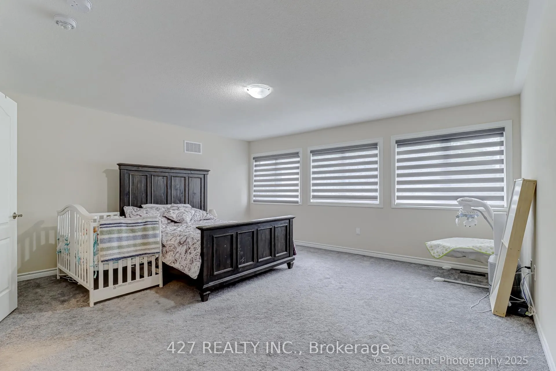 Photo 15 of 243 Danny Wheeler Boulevard, Georgina, Keswick North — HOMEH