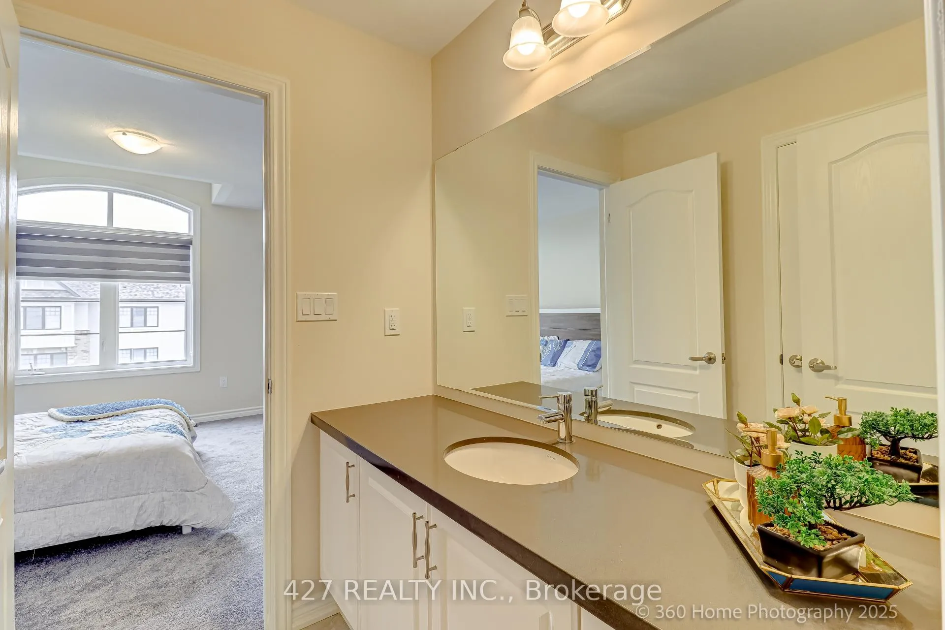 Photo 22 of 243 Danny Wheeler Boulevard, Georgina, Keswick North — HOMEH