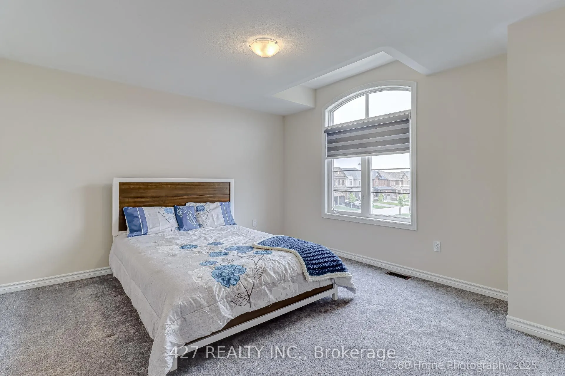 Photo 24 of 243 Danny Wheeler Boulevard, Georgina, Keswick North — HOMEH