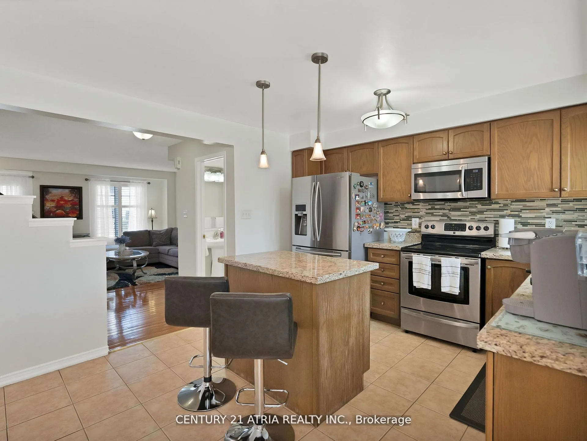 Photo 5 of 116 Barnham Street, Ajax, Central East — HOMEH