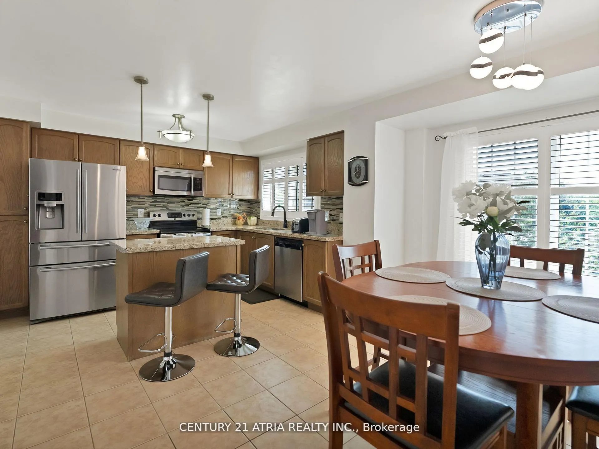 Photo 6 of 116 Barnham Street, Ajax, Central East — HOMEH