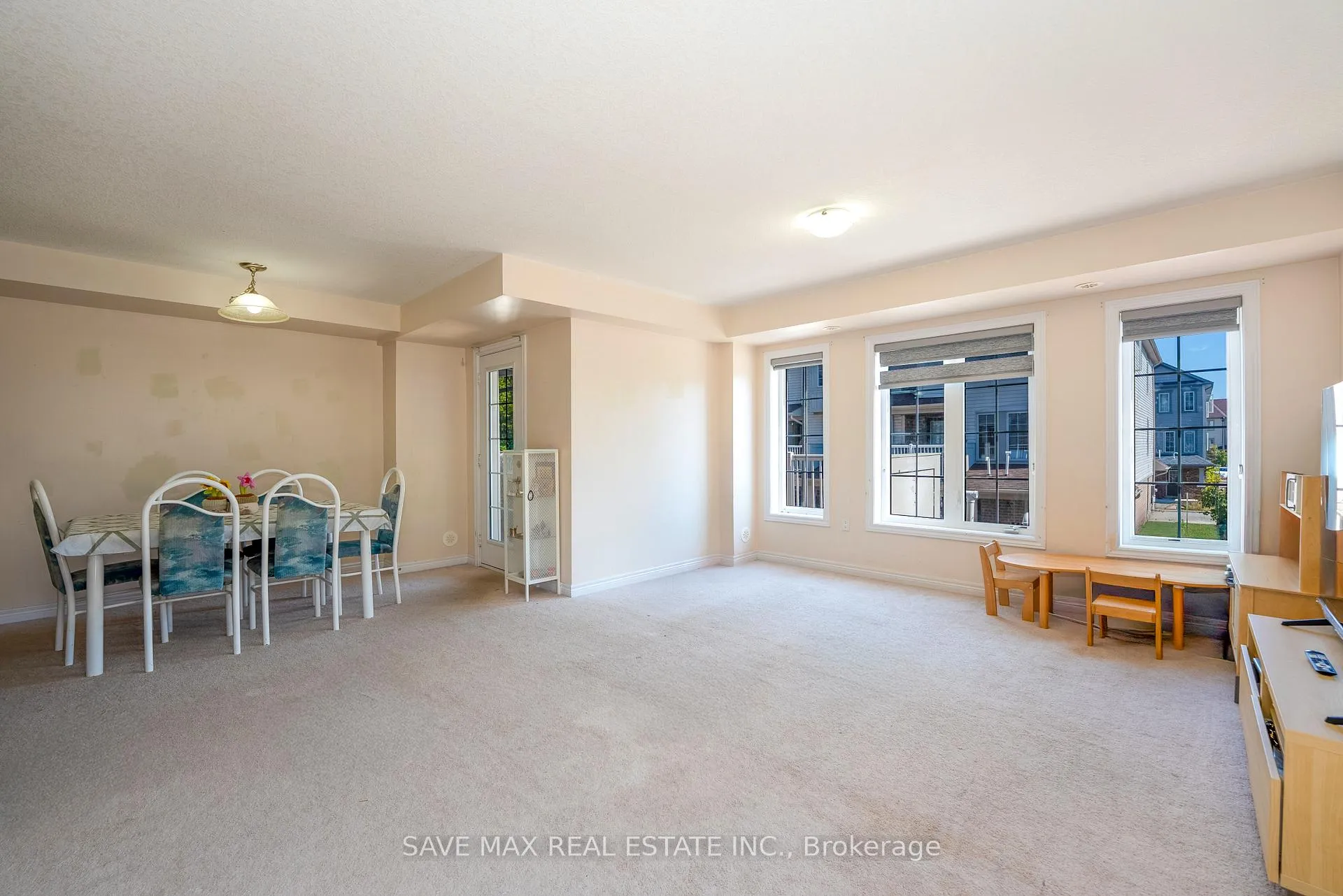 Photo 6 of Unit 43, 420 Linden Drive, Cambridge, Preston Heights — HOMEH