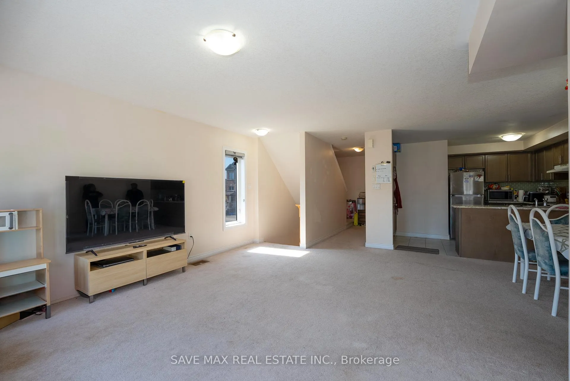 Photo 11 of Unit 43, 420 Linden Drive, Cambridge, Preston Heights — HOMEH