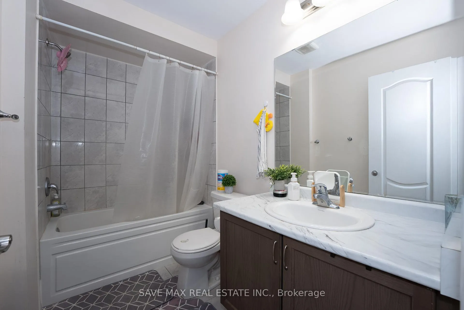 Photo 23 of Unit 43, 420 Linden Drive, Cambridge, Preston Heights — HOMEH