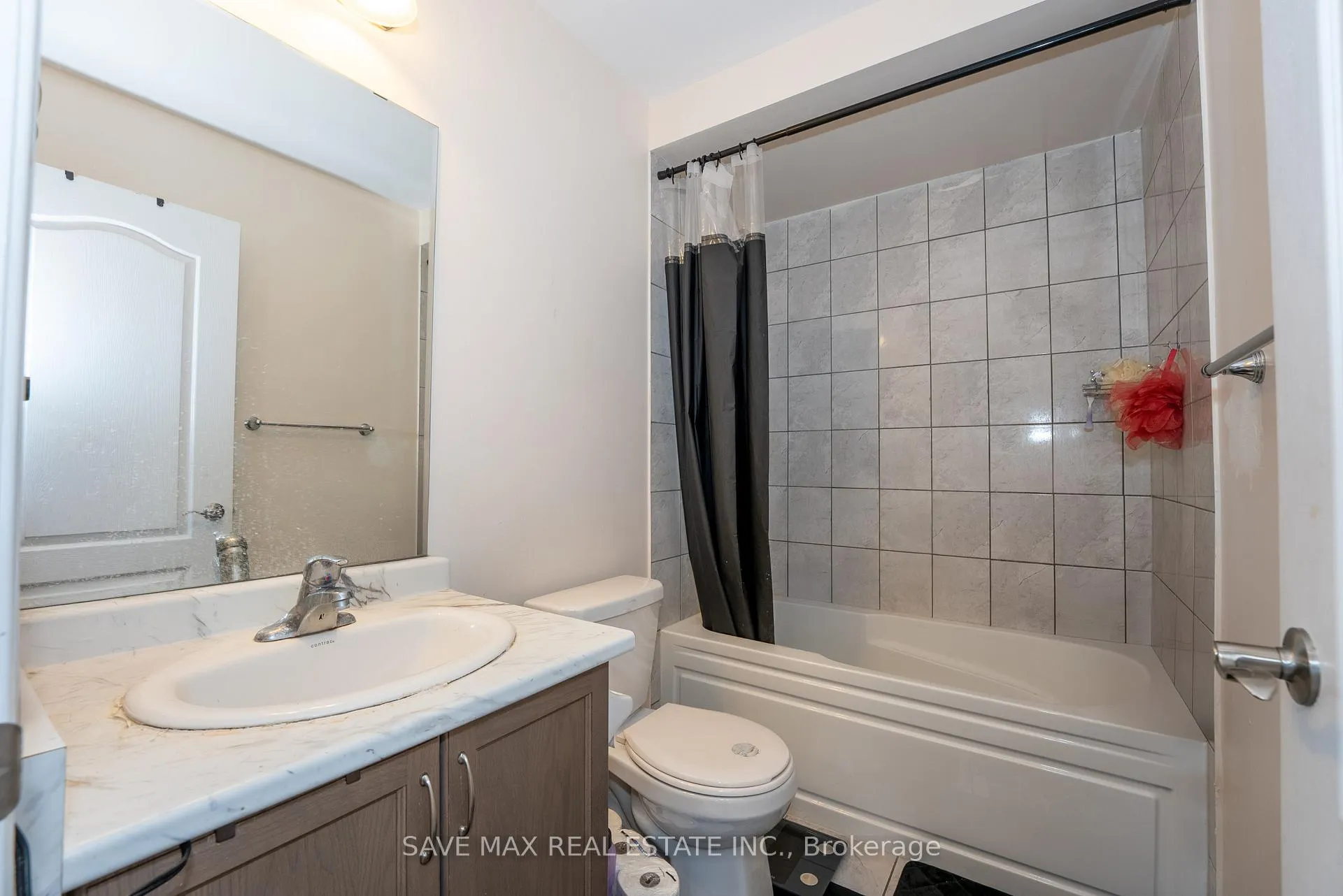 Photo 28 of Unit 43, 420 Linden Drive, Cambridge, Preston Heights — HOMEH