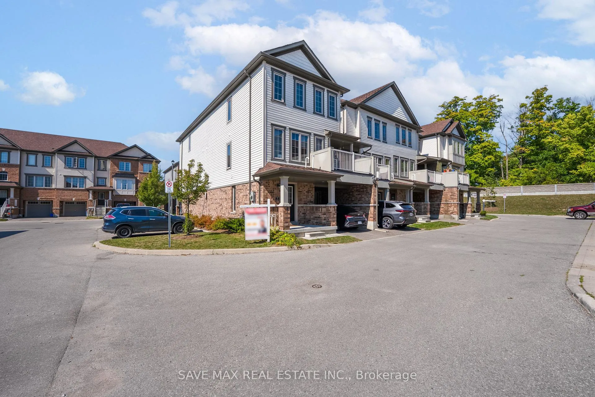 Photo 30 of Unit 43, 420 Linden Drive, Cambridge, Preston Heights — HOMEH