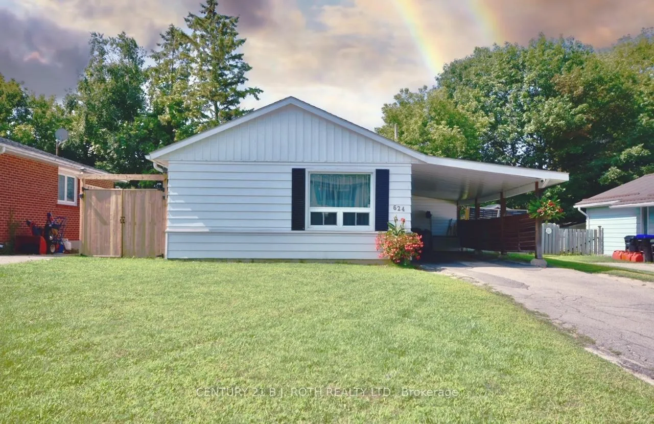 Front of 624 Bayview Drive