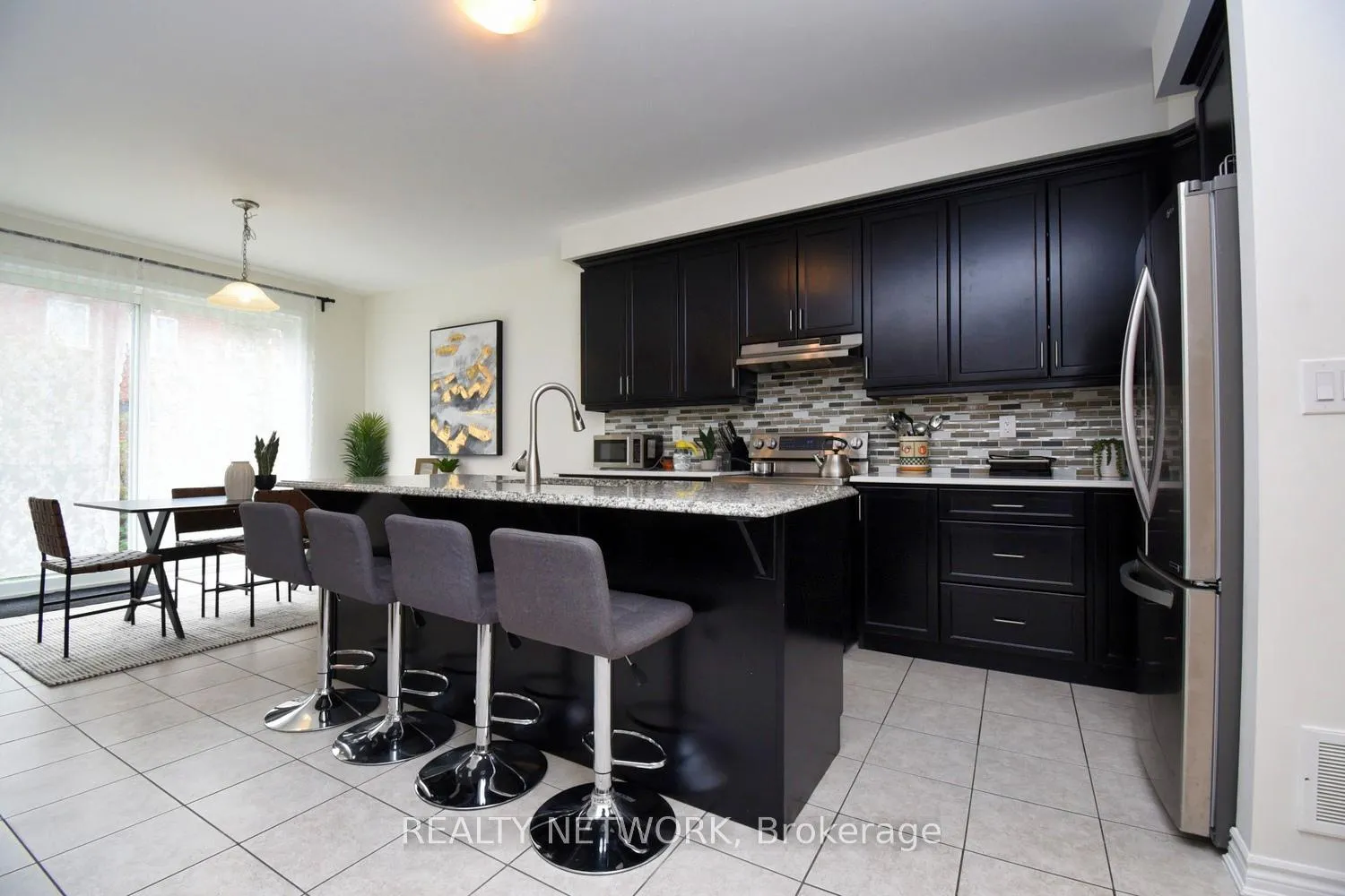 Photo 18 of 56 Forest Ridge Drive, Hamilton, Waterdown — HOMEH
