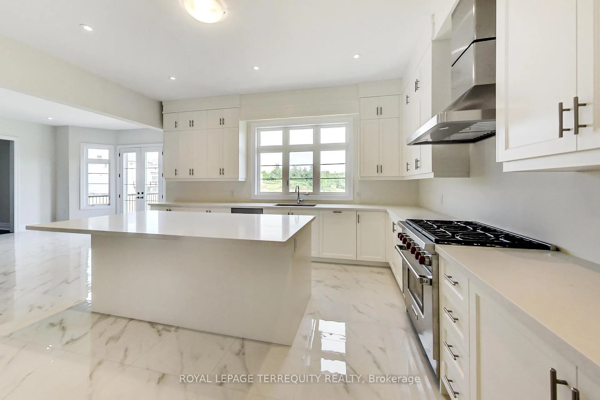 Photo 11 of 184 McMichael Avenue, Vaughan, Kleinburg — HOMEH