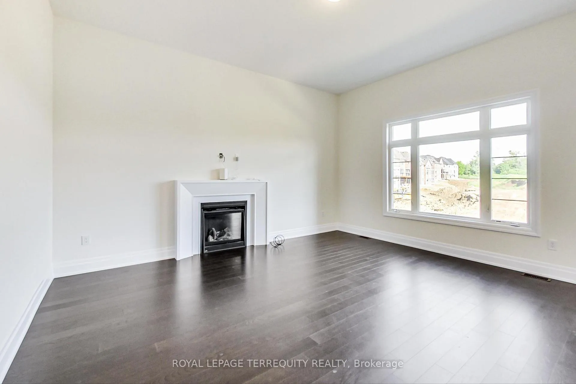 Photo 15 of 184 McMichael Avenue, Vaughan, Kleinburg — HOMEH
