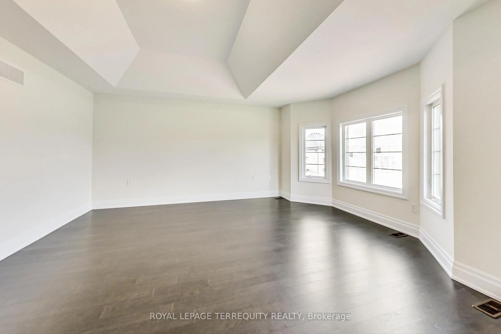Photo 21 of 184 McMichael Avenue, Vaughan, Kleinburg — HOMEH