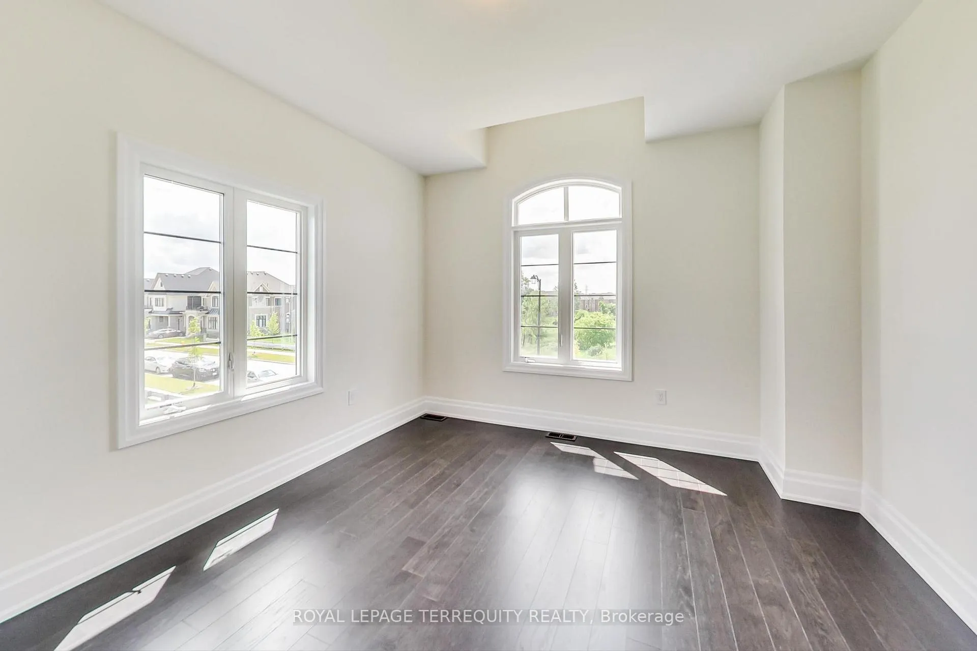 Photo 35 of 184 McMichael Avenue, Vaughan, Kleinburg — HOMEH