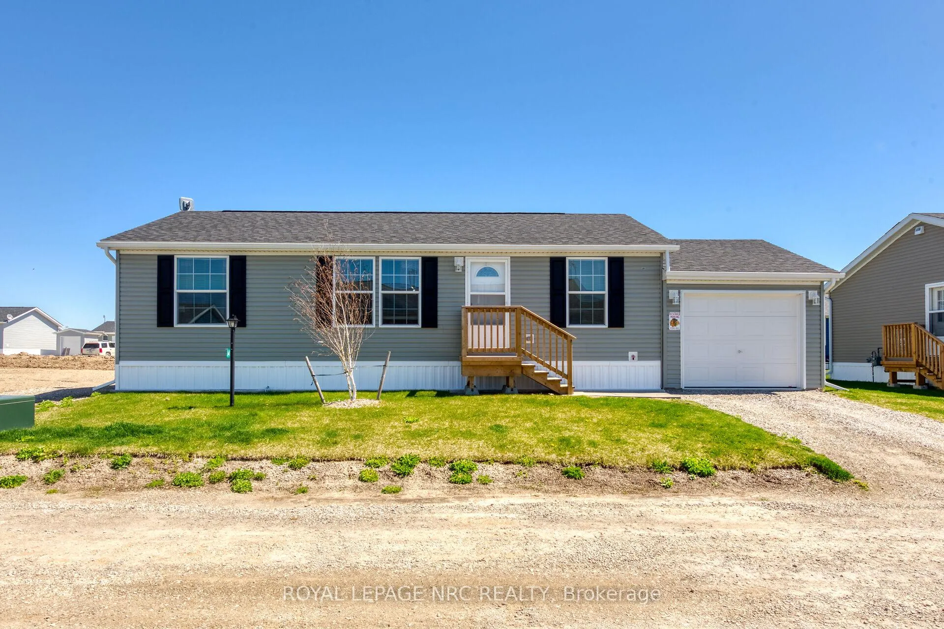 Photo 1 of 14 Copper Beach Drive, Haldimand, Nanticoke — HOMEH