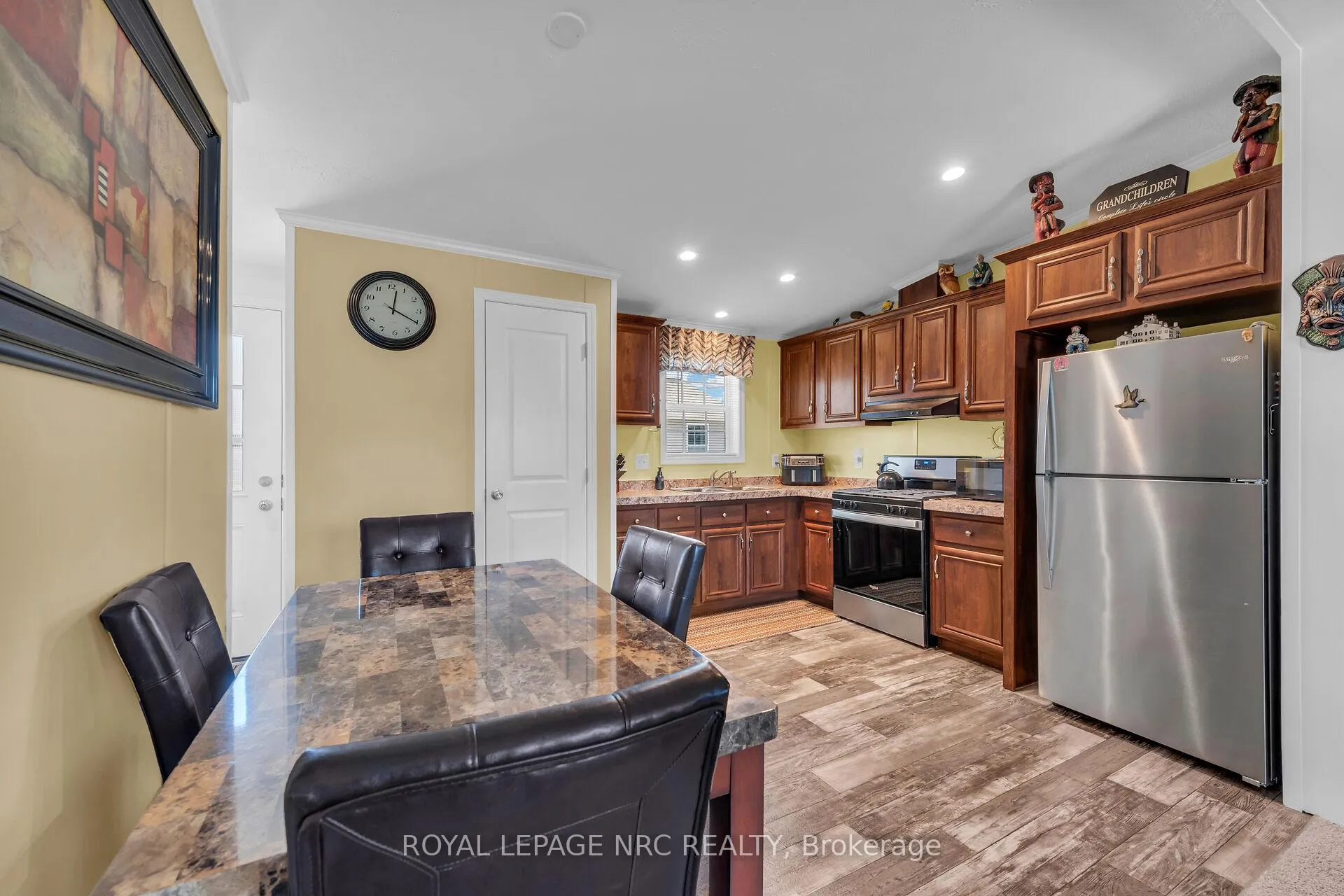 Photo 13 of 14 Copper Beach Drive, Haldimand, Nanticoke — HOMEH