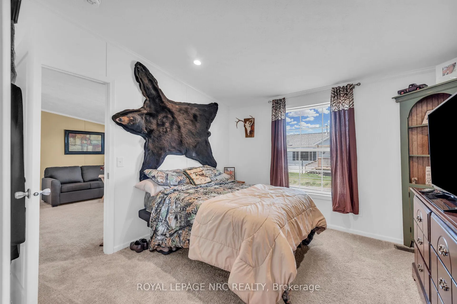 Photo 17 of 14 Copper Beach Drive, Haldimand, Nanticoke — HOMEH