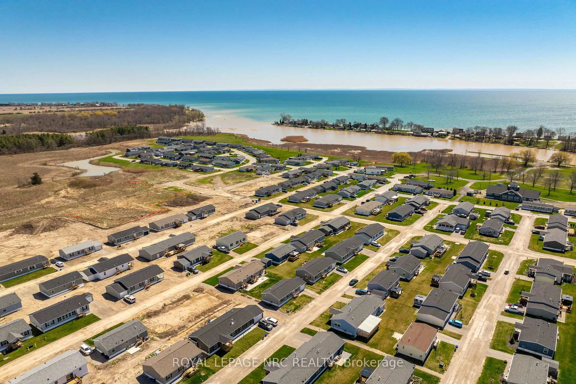 Photo 31 of 14 Copper Beach Drive, Haldimand, Nanticoke — HOMEH