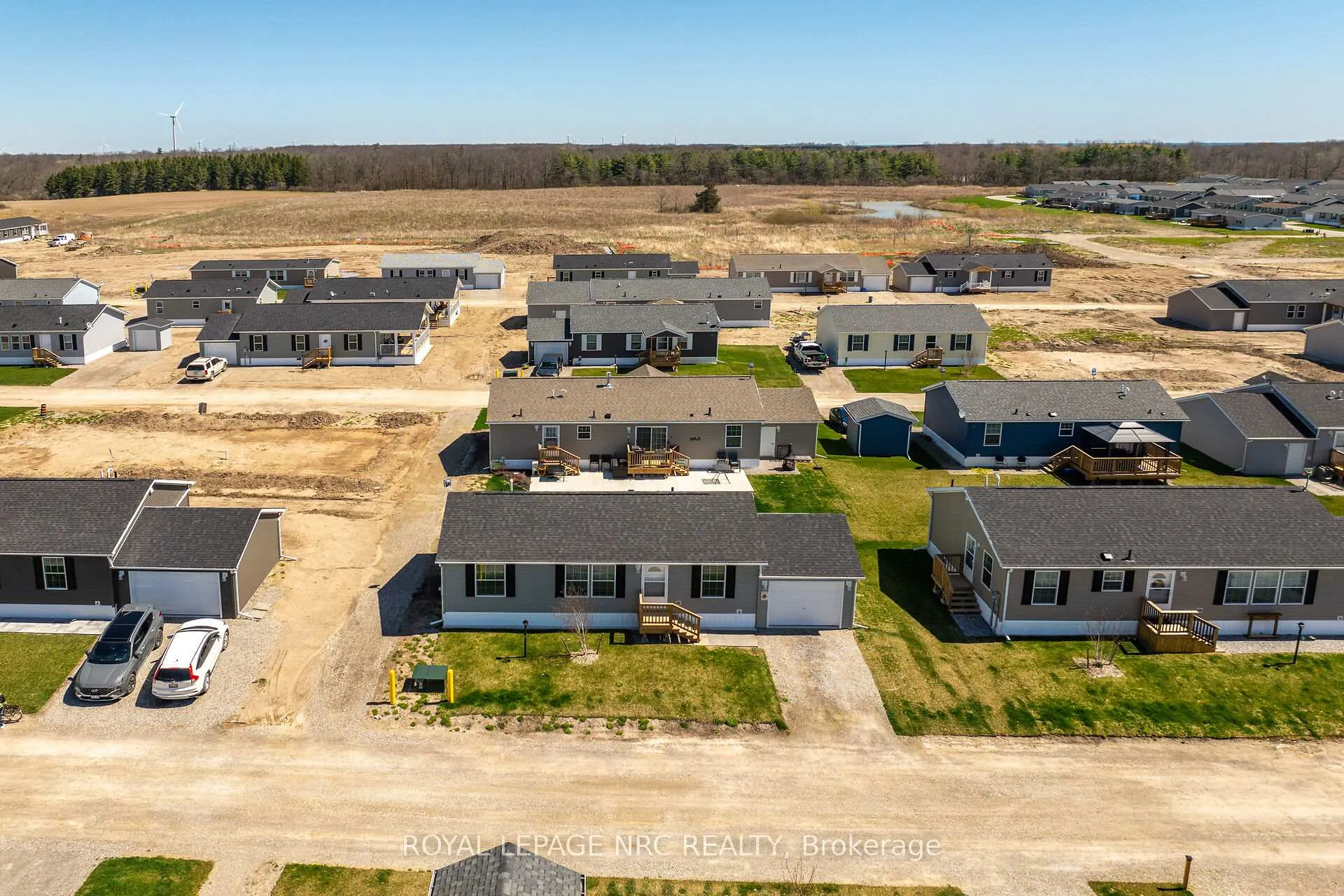 Photo 33 of 14 Copper Beach Drive, Haldimand, Nanticoke — HOMEH