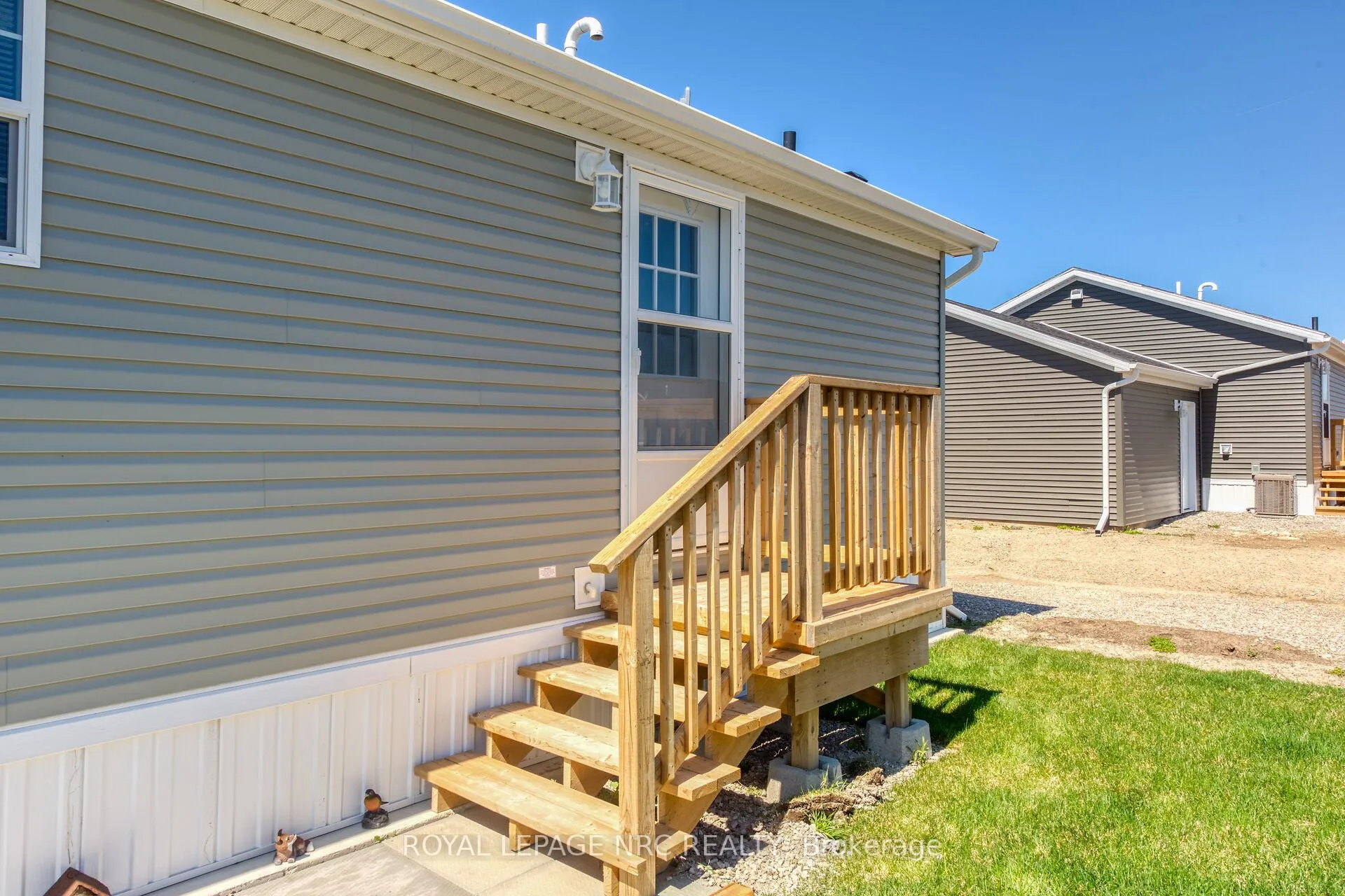 Photo 36 of 14 Copper Beach Drive, Haldimand, Nanticoke — HOMEH