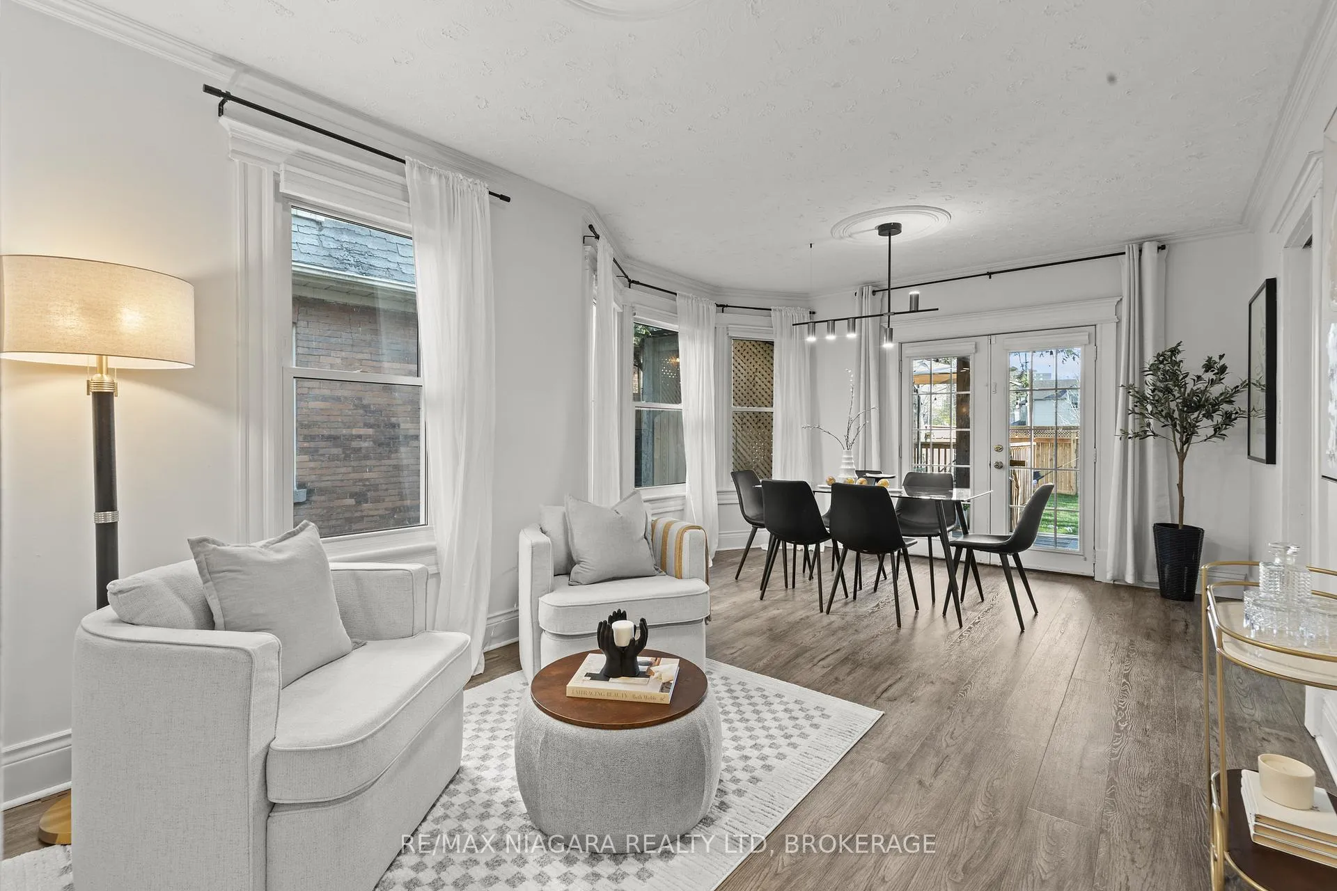 Photo 10 of 34 Maple Street, St. Catharines, Downtown — HOMEH