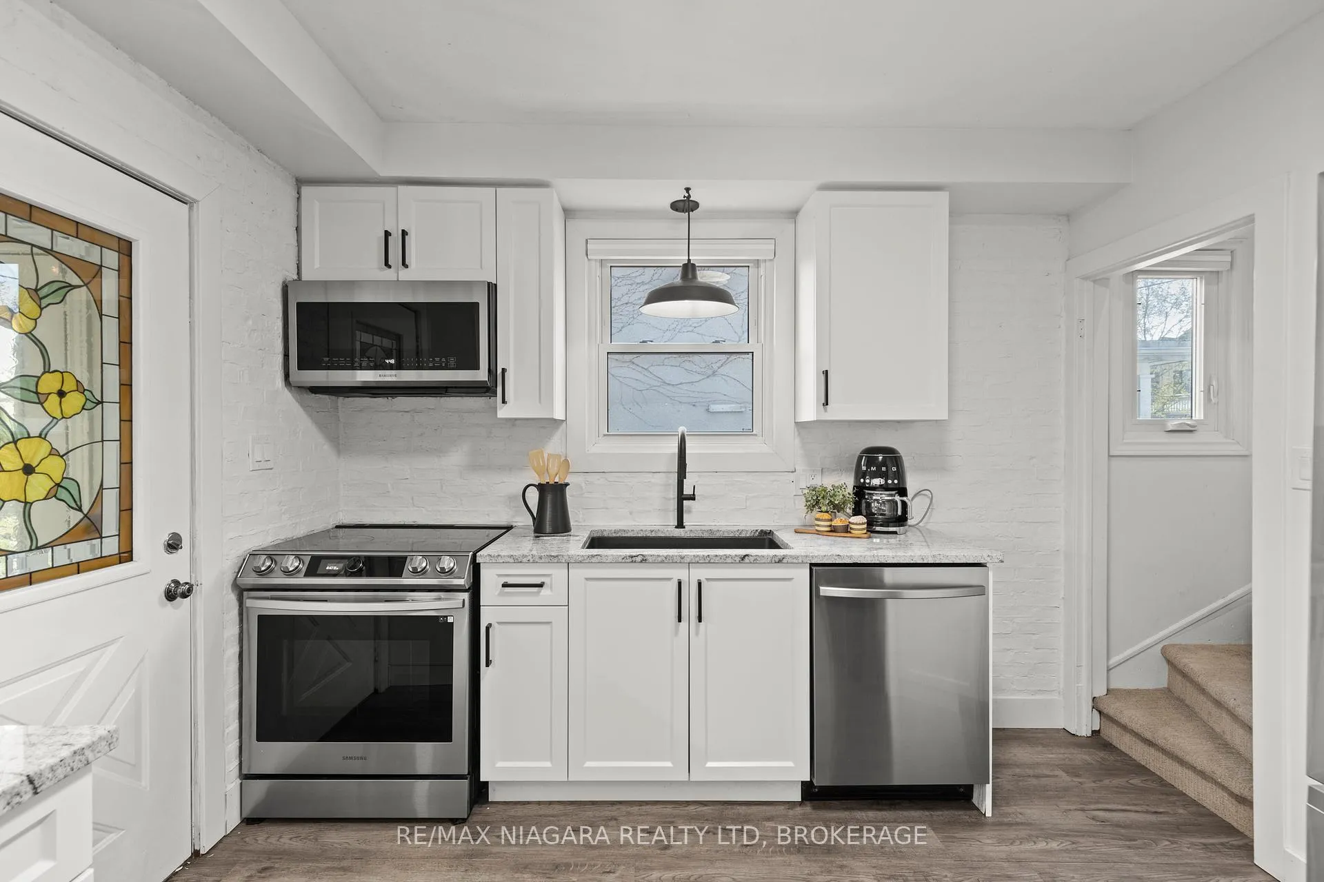 Photo 15 of 34 Maple Street, St. Catharines, Downtown — HOMEH