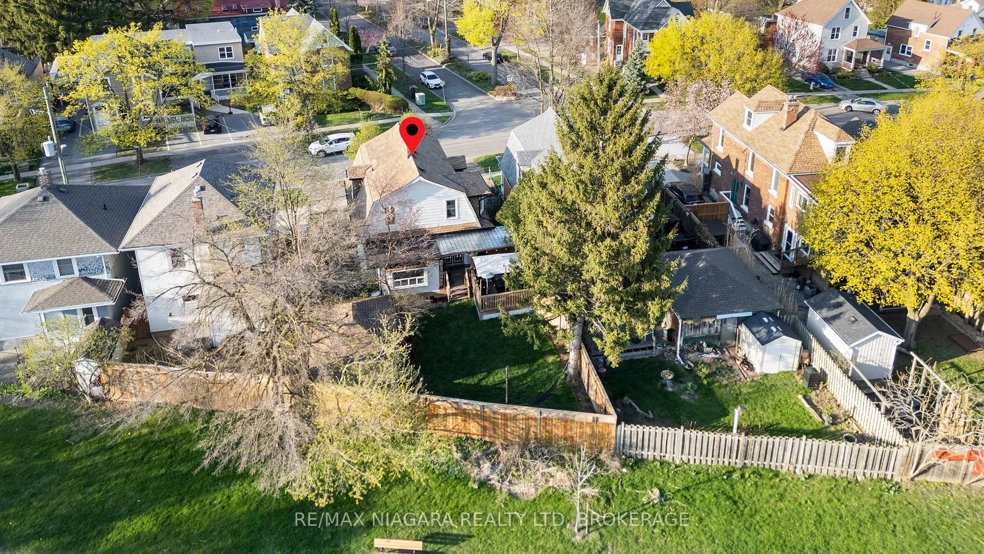 Photo 30 of 34 Maple Street, St. Catharines, Downtown — HOMEH