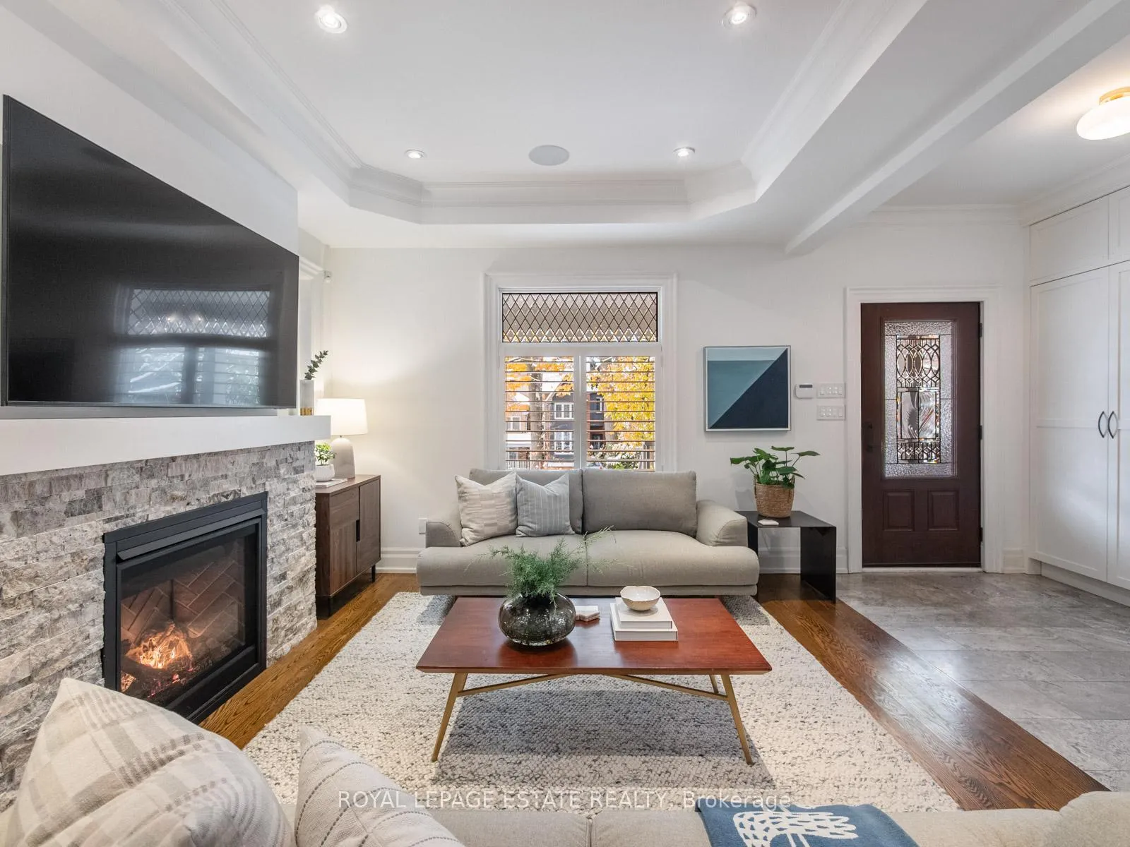 Photo 8 of 143B Silver Birch Avenue, Toronto, The Beaches — HOMEH