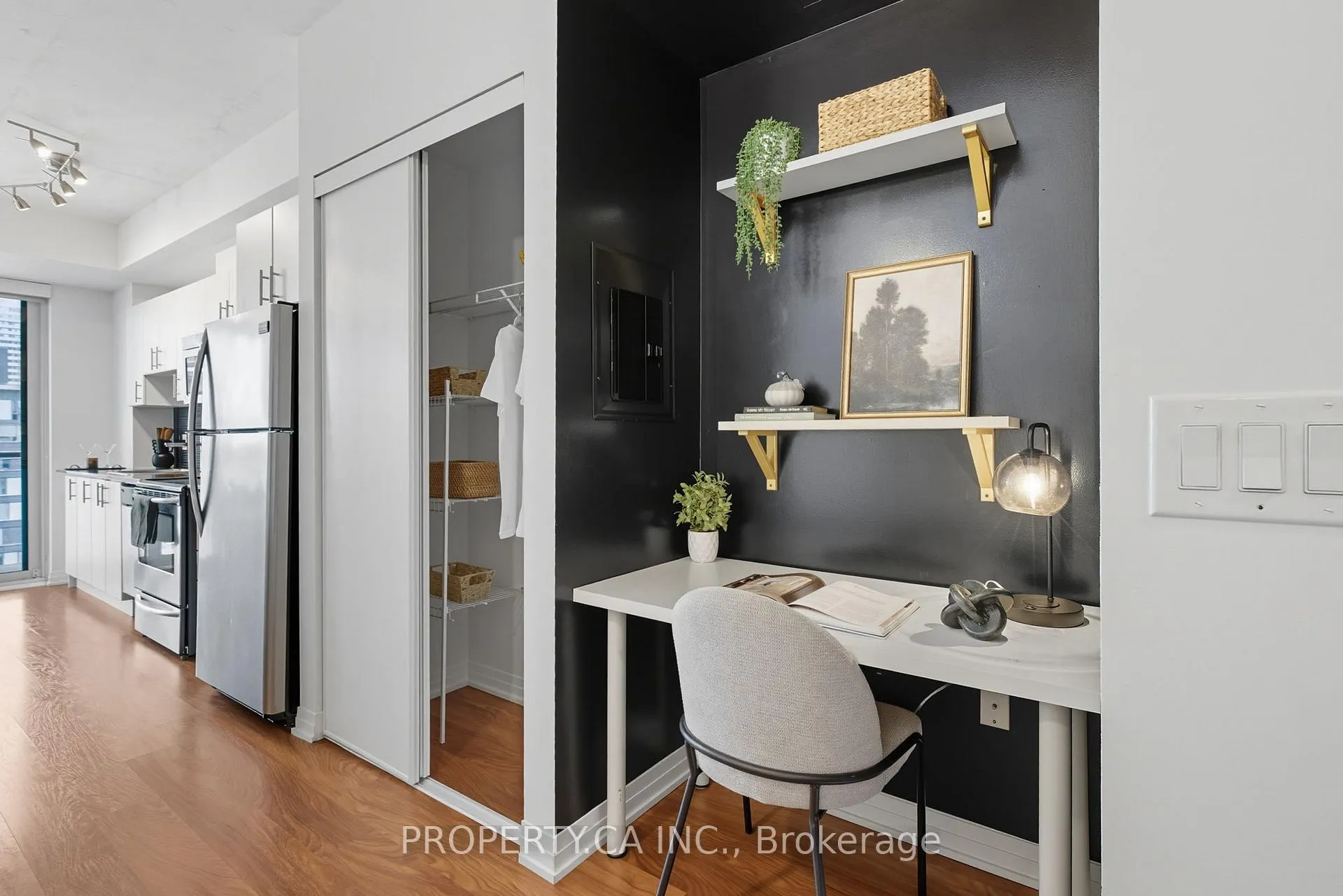 Photo 2 of Unit 720, 25 Cole Street, Toronto, Regent Park — HOMEH