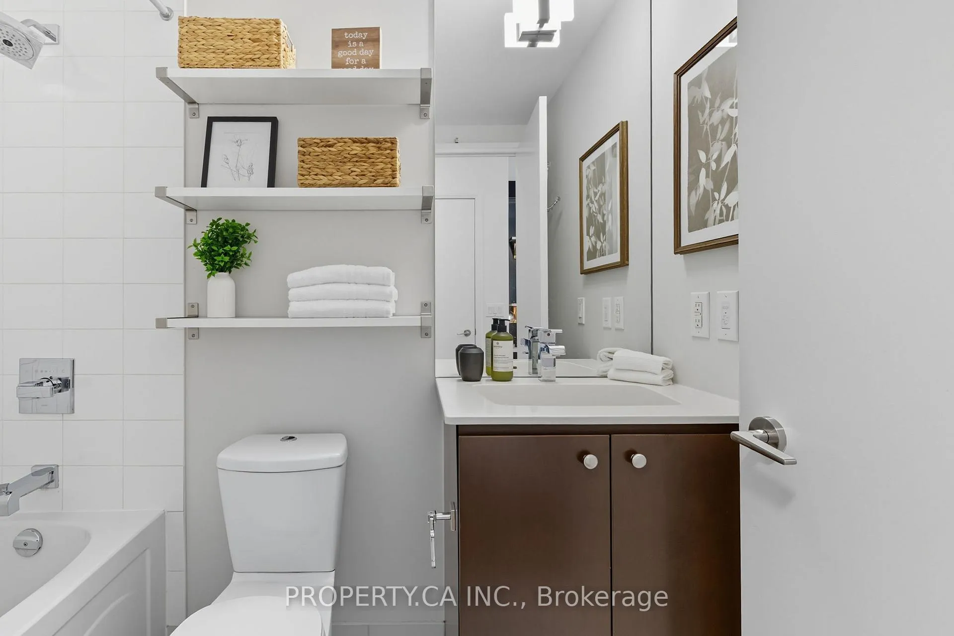 Photo 15 of Unit 720, 25 Cole Street, Toronto, Regent Park — HOMEH