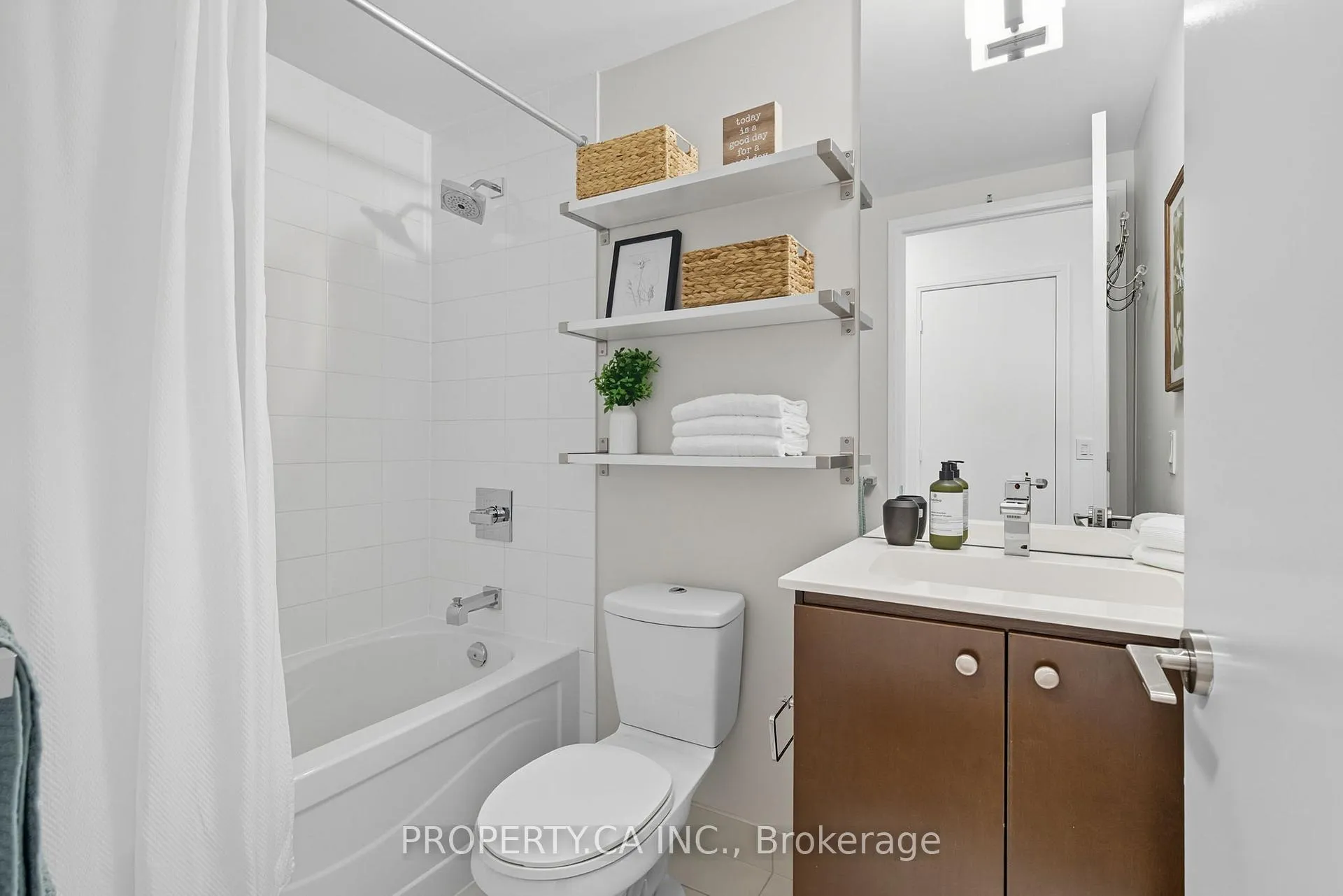 Photo 16 of Unit 720, 25 Cole Street, Toronto, Regent Park — HOMEH