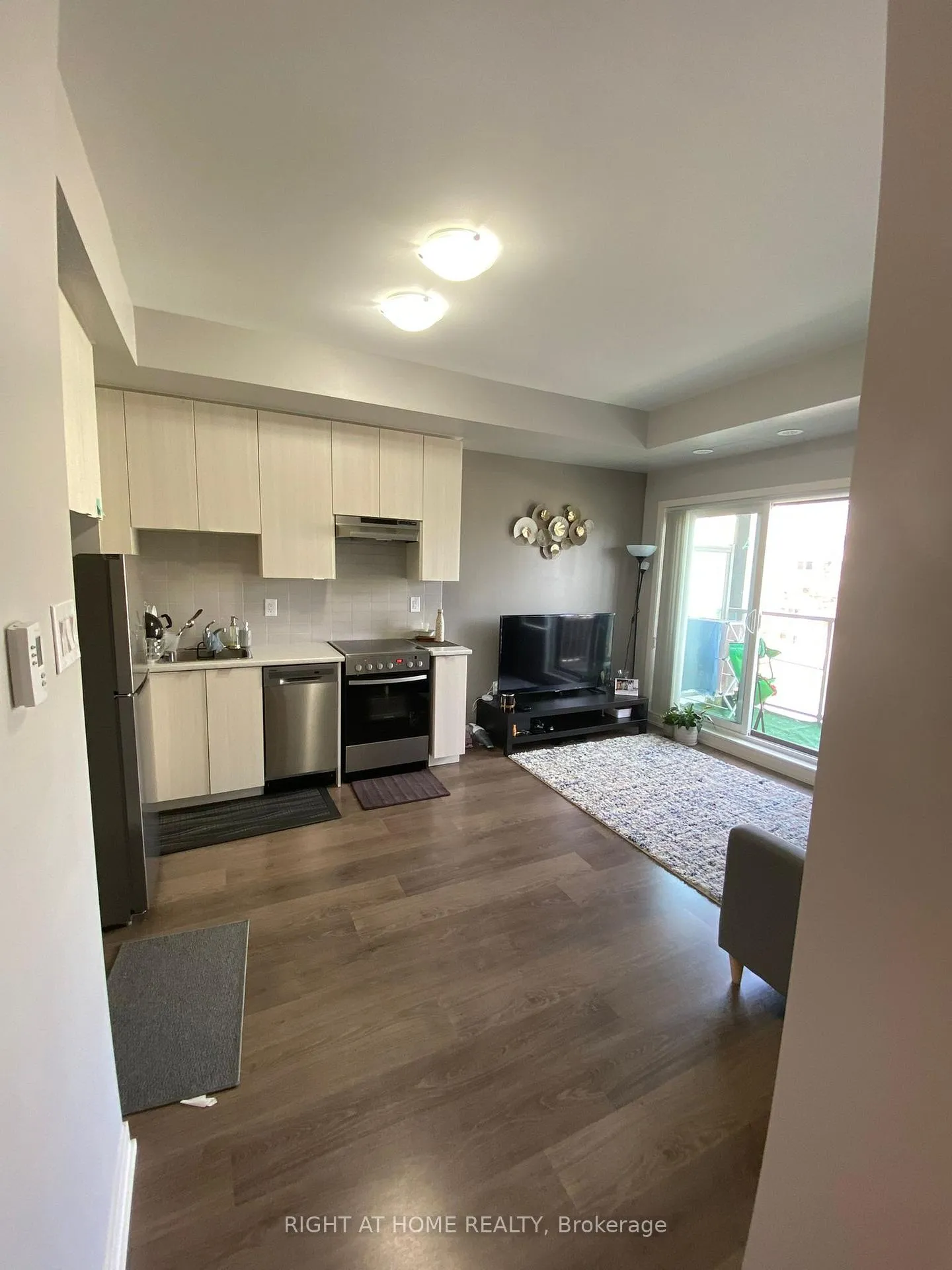 Photo 6 of Unit 303, 5131 Sheppard Avenue E, Scarborough, Malvern — HOMEH