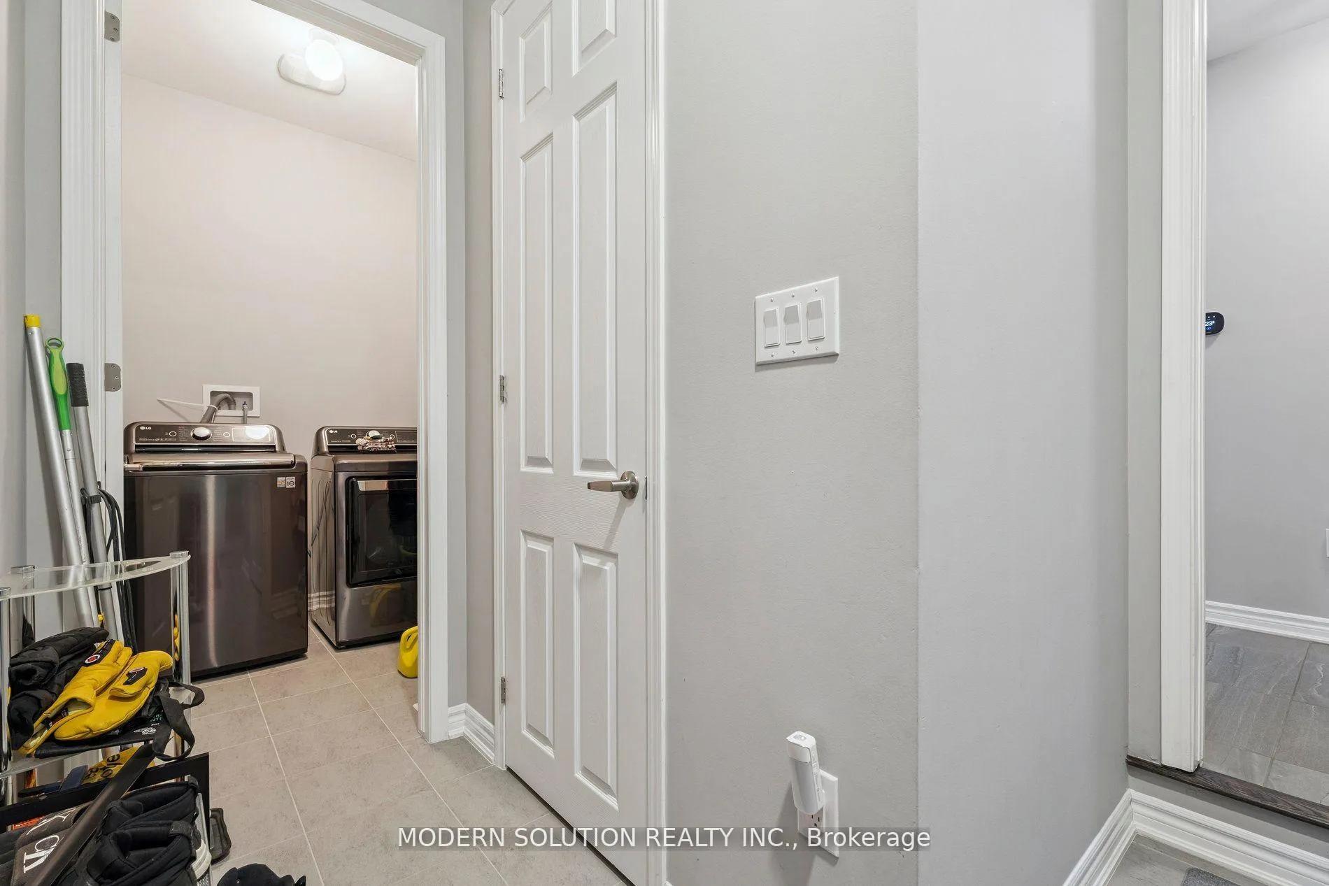 Photo 24 of 35 Browning Boulevard, Bracebridge, Macaulay — HOMEH