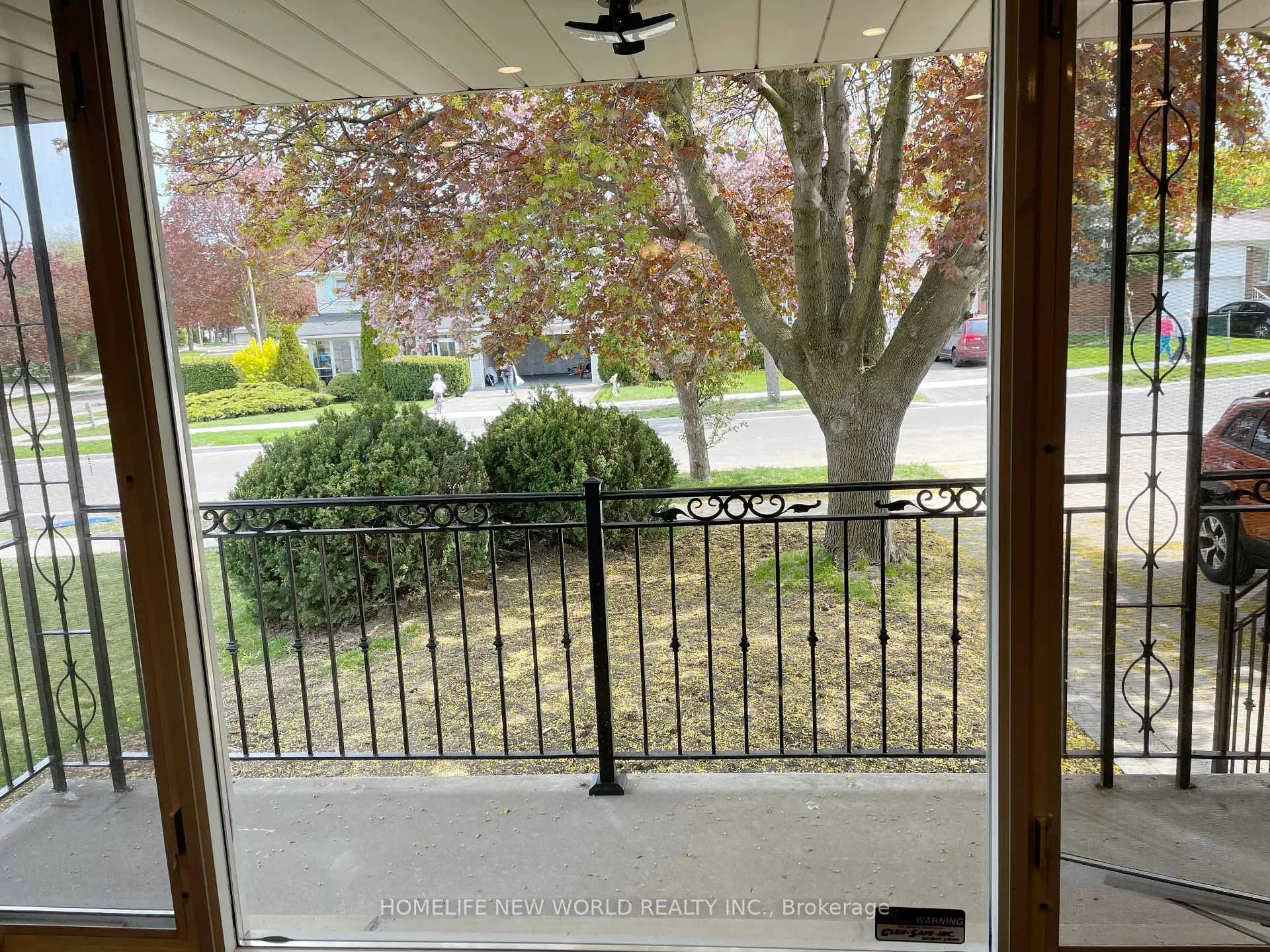 Front of Unit Upper, 120 Clansman Boulevard