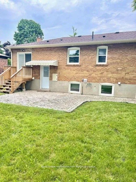 Front of Unit Bsmt, 312 Cochrane Street