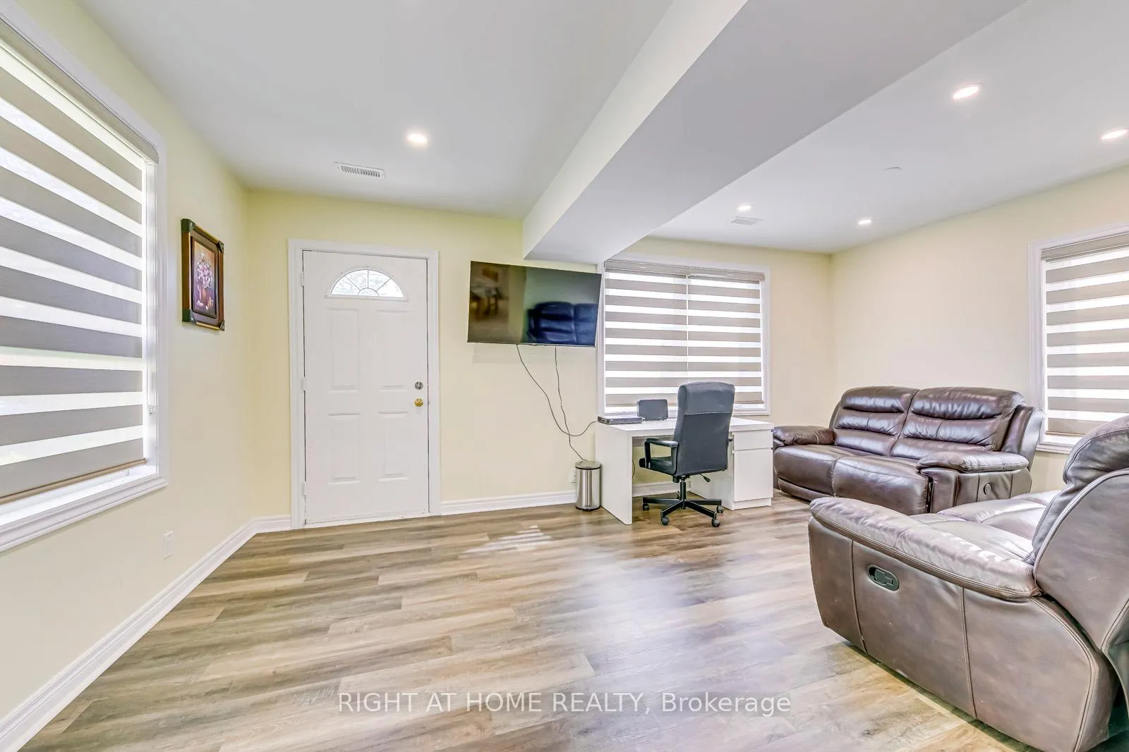 Photo 14 of 10 Flamboro Street, Hamilton, Waterdown — HOMEH