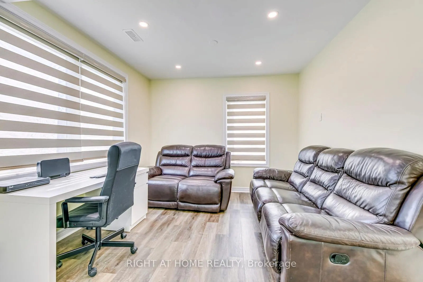 Photo 16 of 10 Flamboro Street, Hamilton, Waterdown — HOMEH
