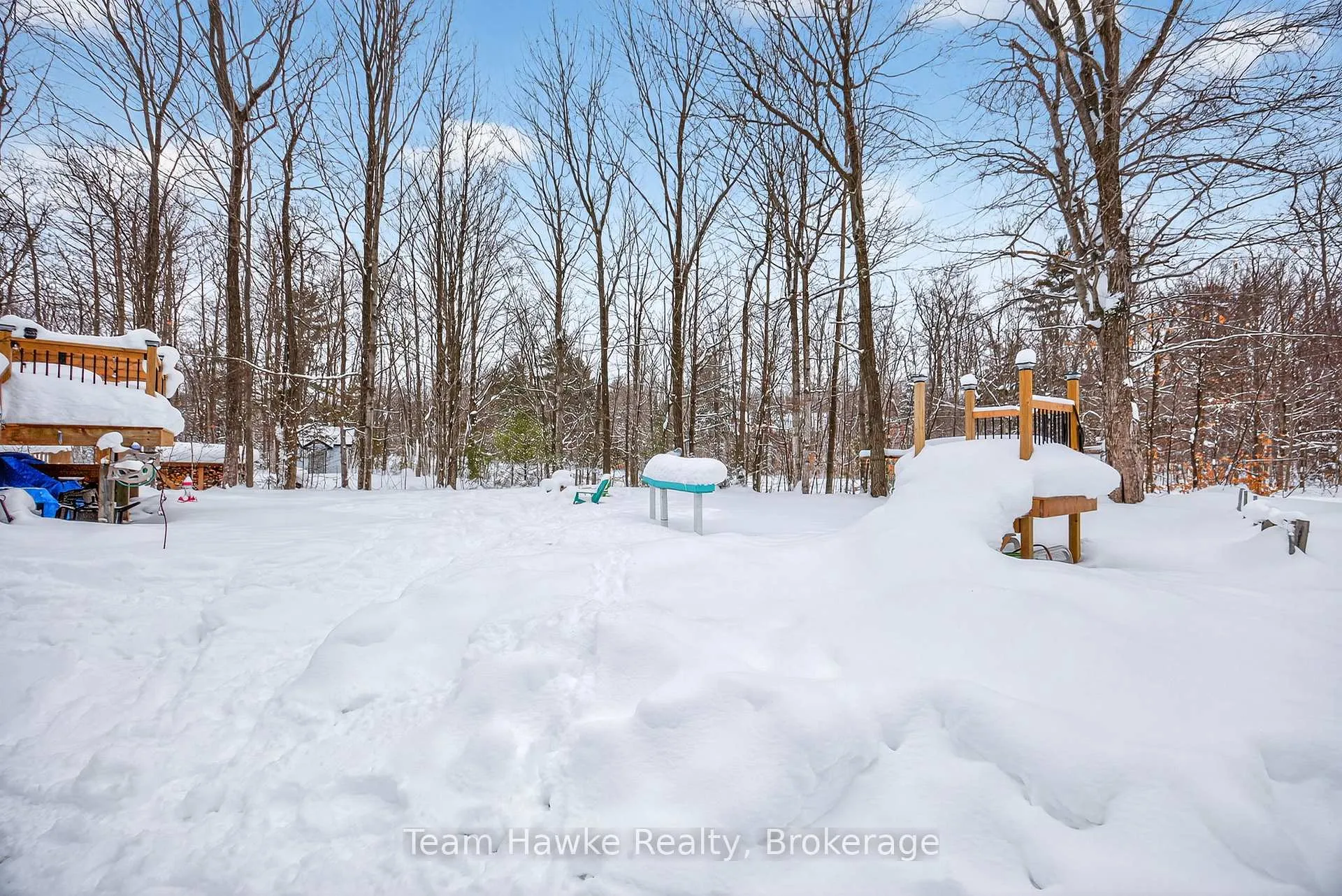 Photo 30 of 50 Laurier Boulevard, Tiny, Rural Tiny — HOMEH