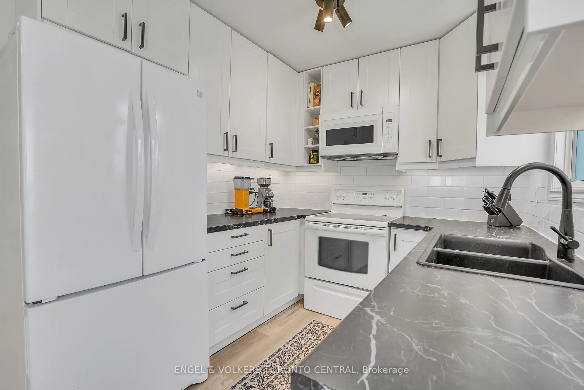 Photo 6 of 52 Patton Road, Barrie, Painswick North — HOMEH