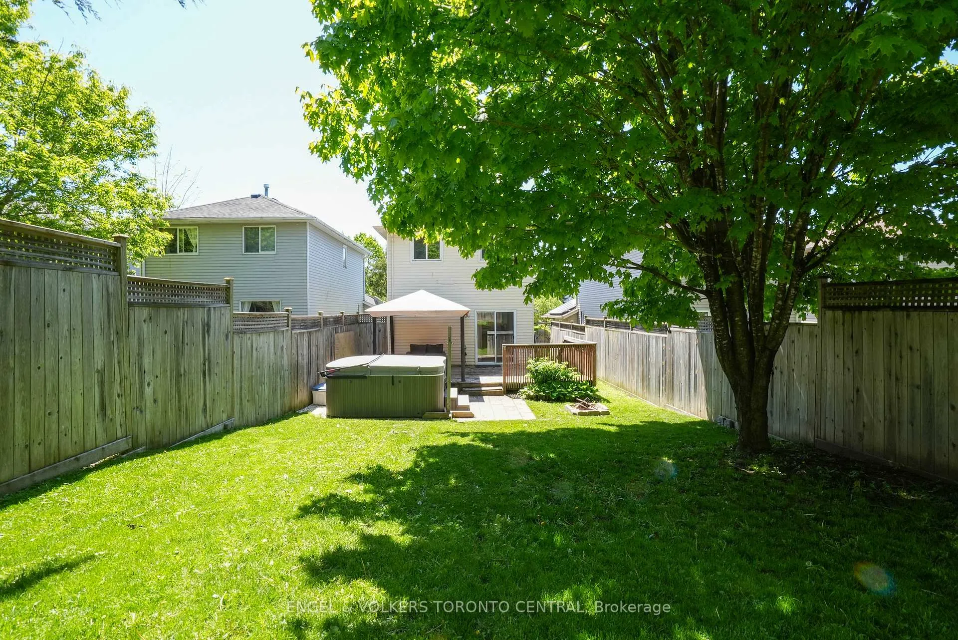 Photo 9 of 52 Patton Road, Barrie, Painswick North — HOMEH