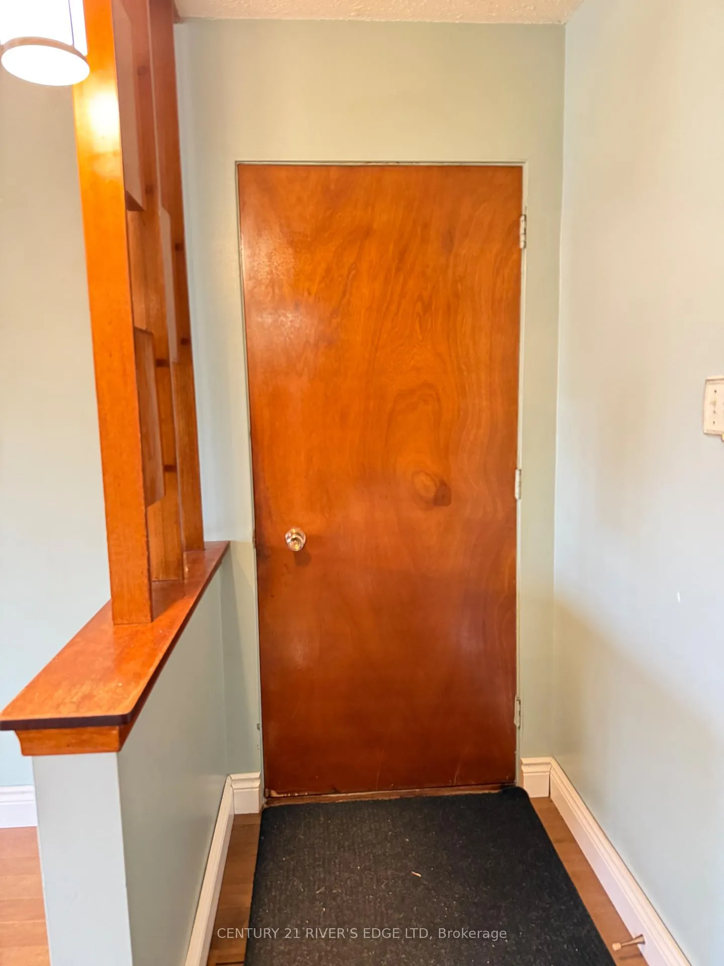 Photo 9 of 2527 Needham Crescent, Ottawa, Brookfield Gardens — HOMEH