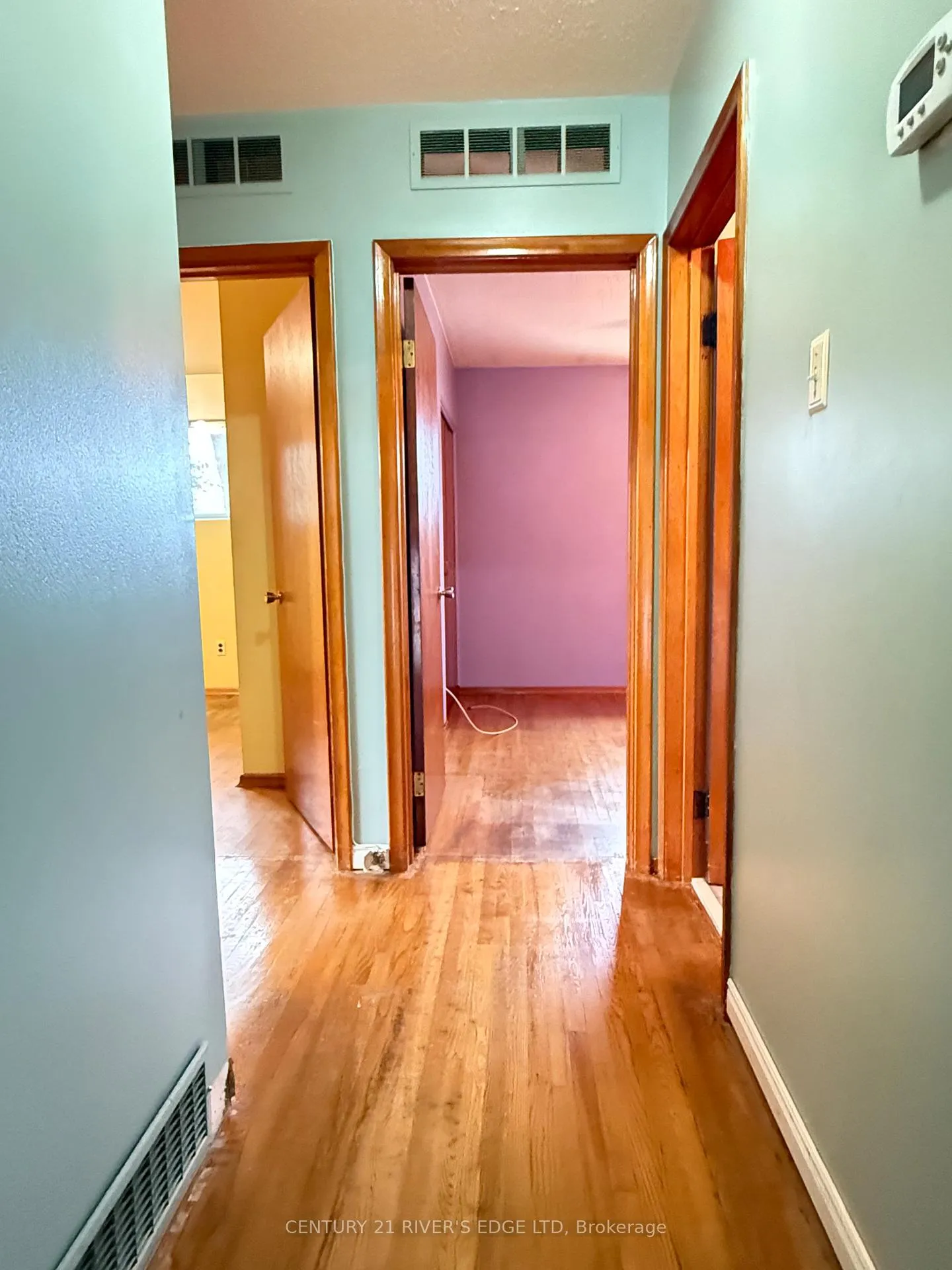 Photo 17 of 2527 Needham Crescent, Ottawa, Brookfield Gardens — HOMEH