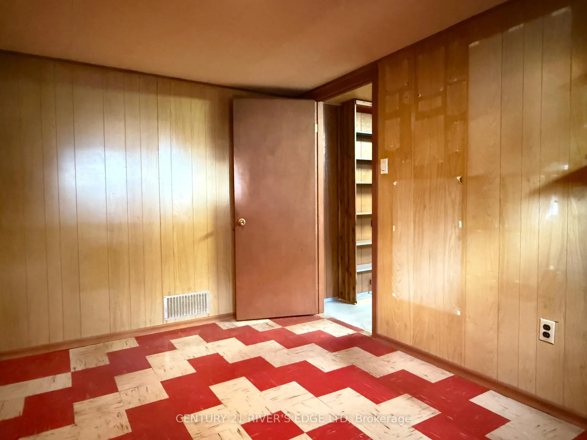 Photo 31 of 2527 Needham Crescent, Ottawa, Brookfield Gardens — HOMEH